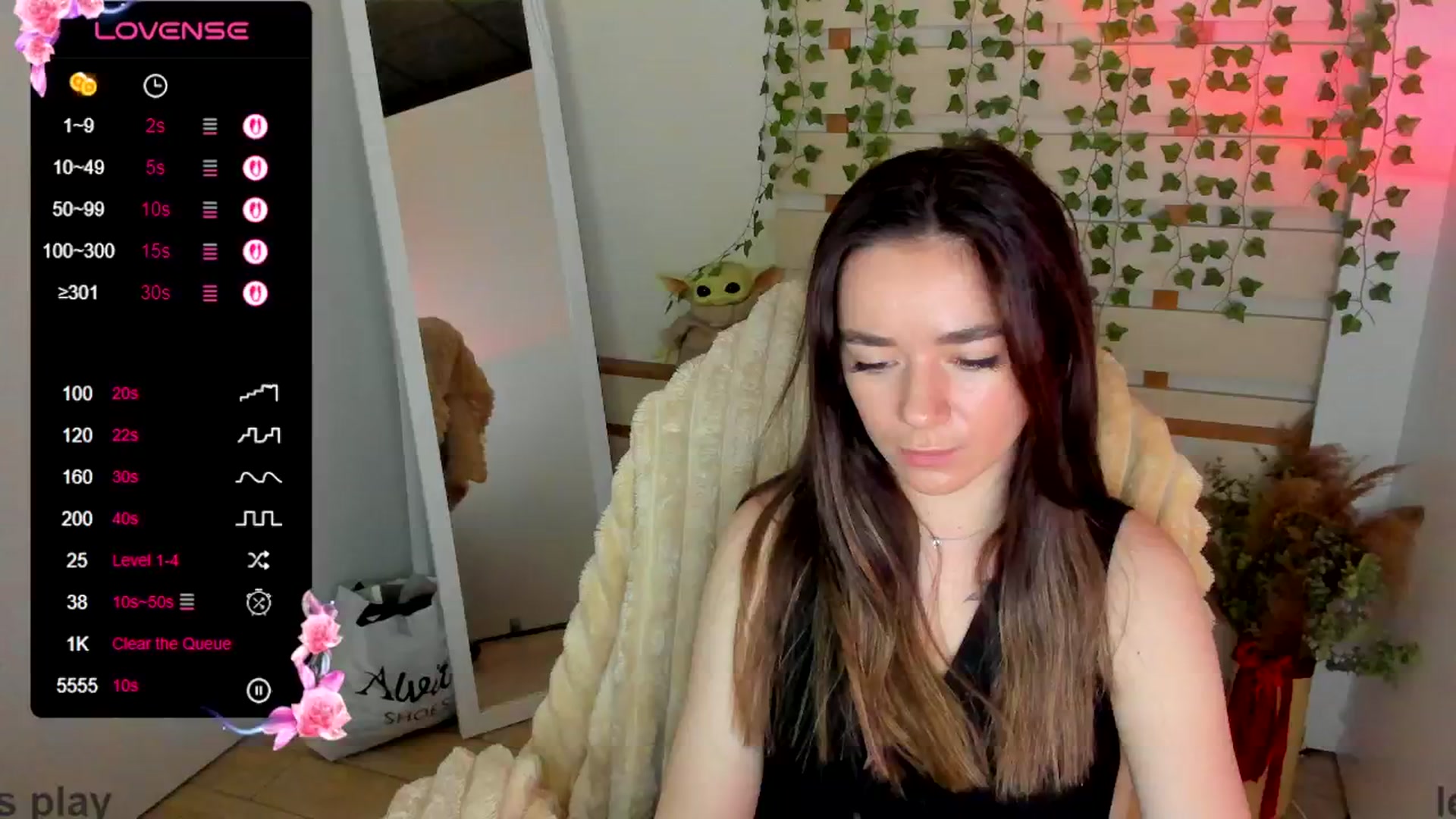 Gallery image thumbnail from KiraLove's myfreecams stream on, 06/17/2025, 11:45 image 13 of 20