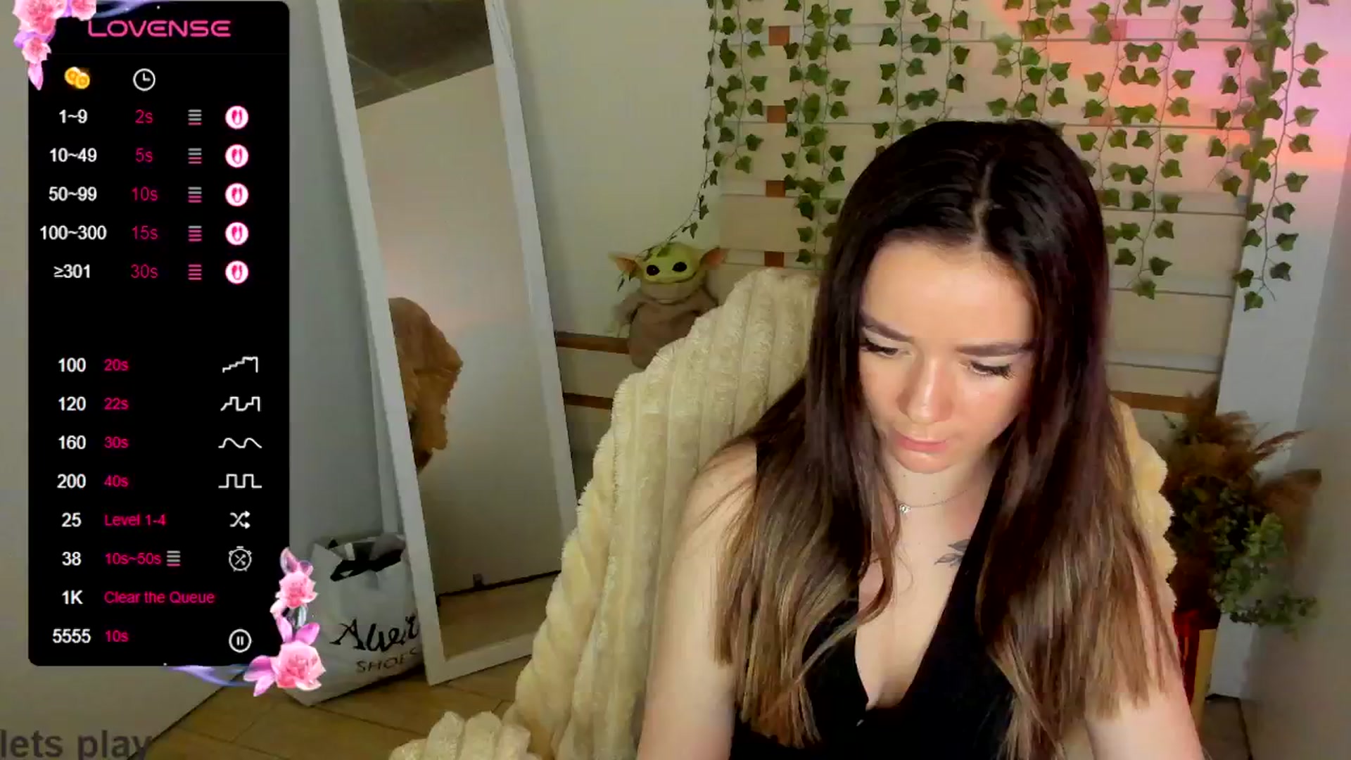 Gallery image thumbnail from KiraLove's myfreecams stream on, 06/17/2025, 11:45 image 4 of 20