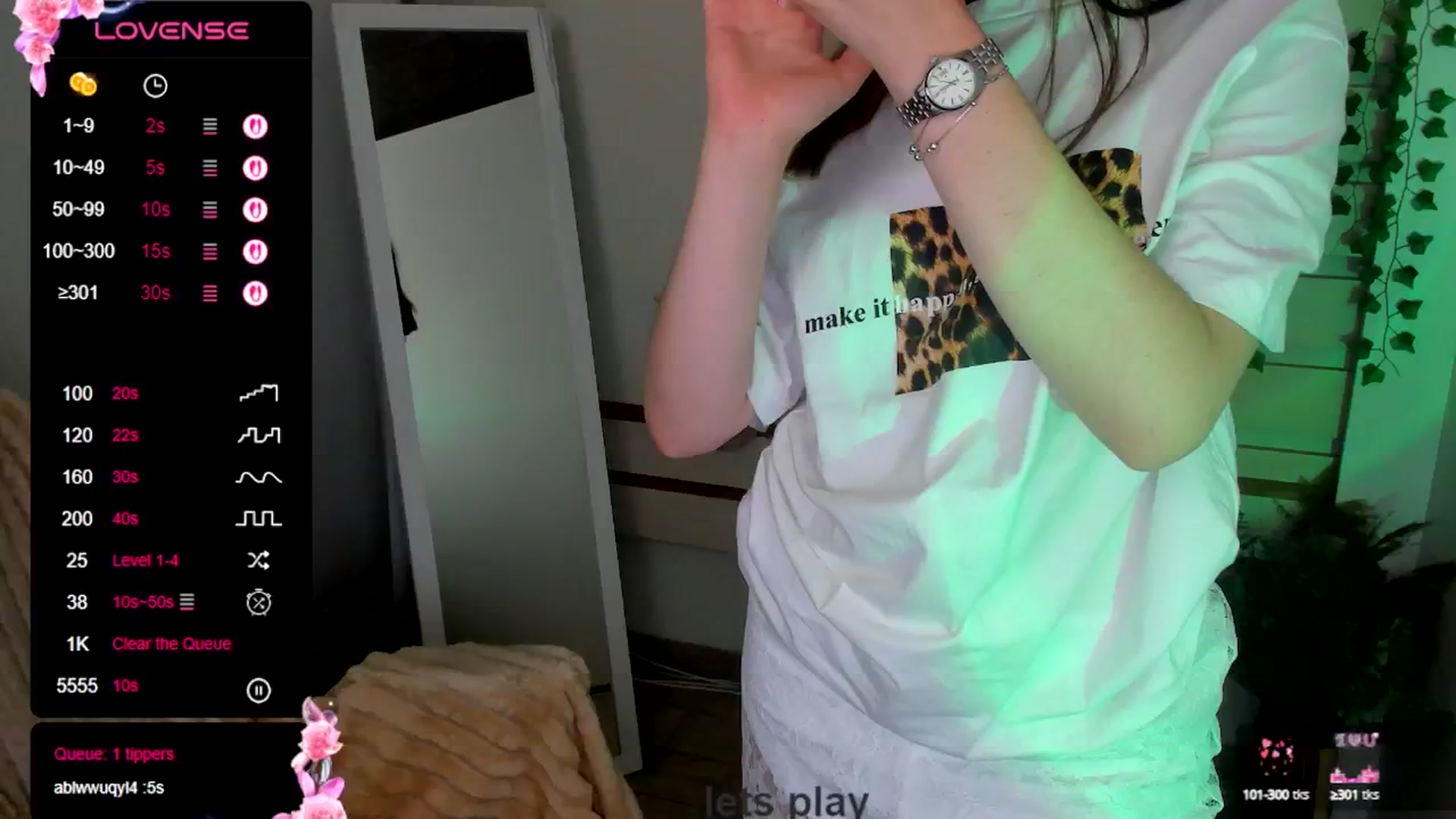 Gallery image thumbnail from KiraLove's myfreecams stream on, 07/06/2025, 09:15 image 18 of 20