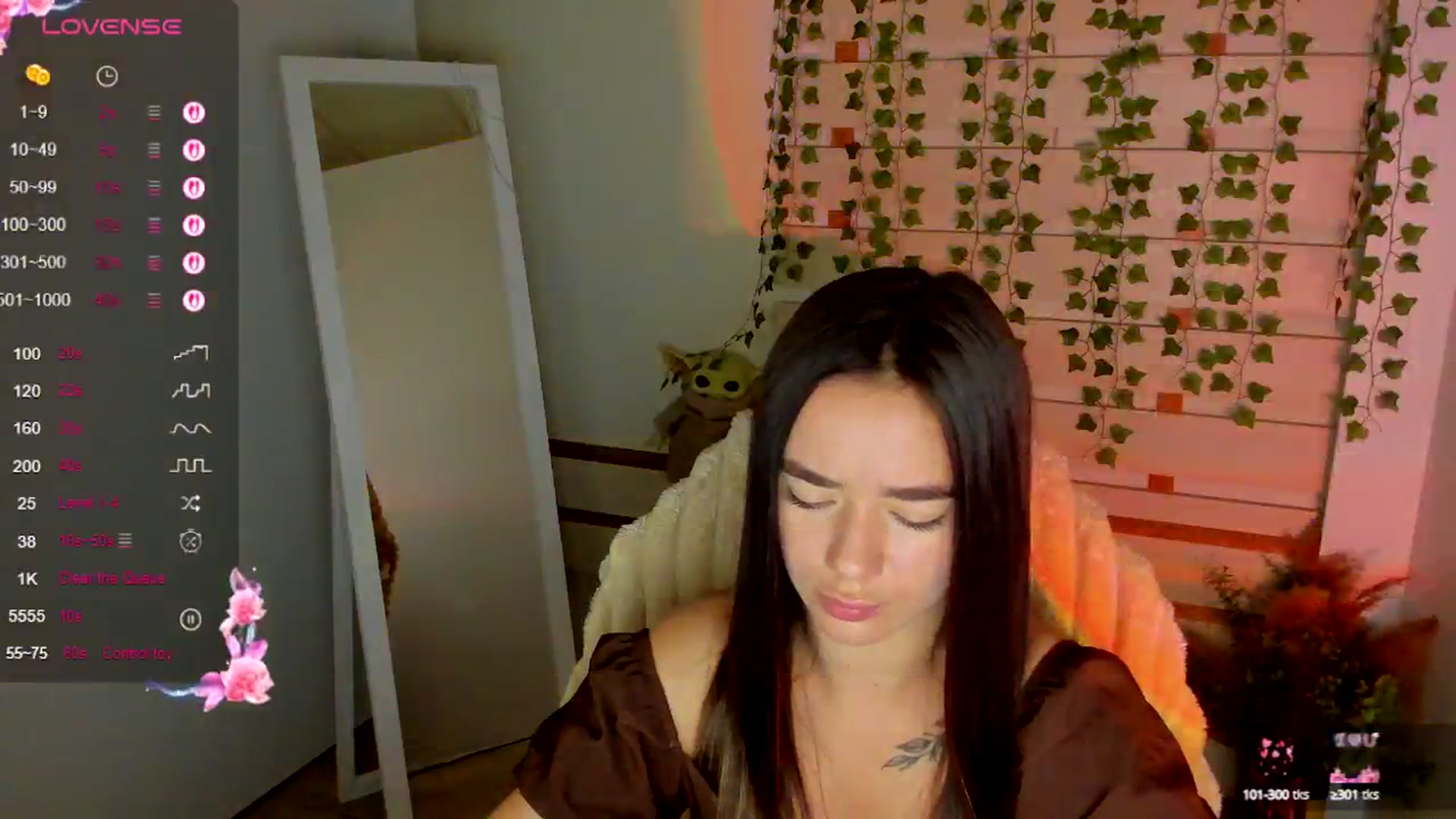 Gallery image thumbnail from KiraLove's myfreecams stream on, 08/17/2025, 10:19 image 2 of 20