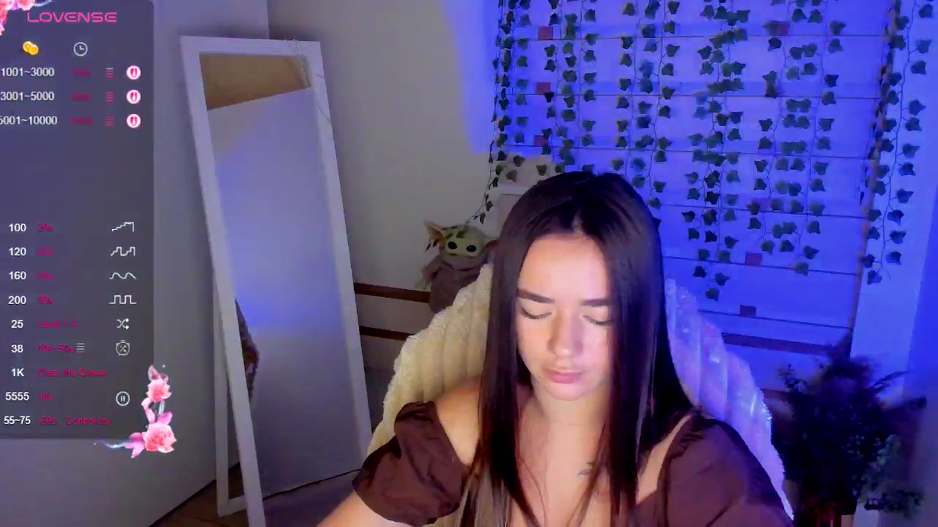 Gallery image thumbnail from KiraLove's myfreecams stream on, 08/17/2025, 10:19 image 14 of 20