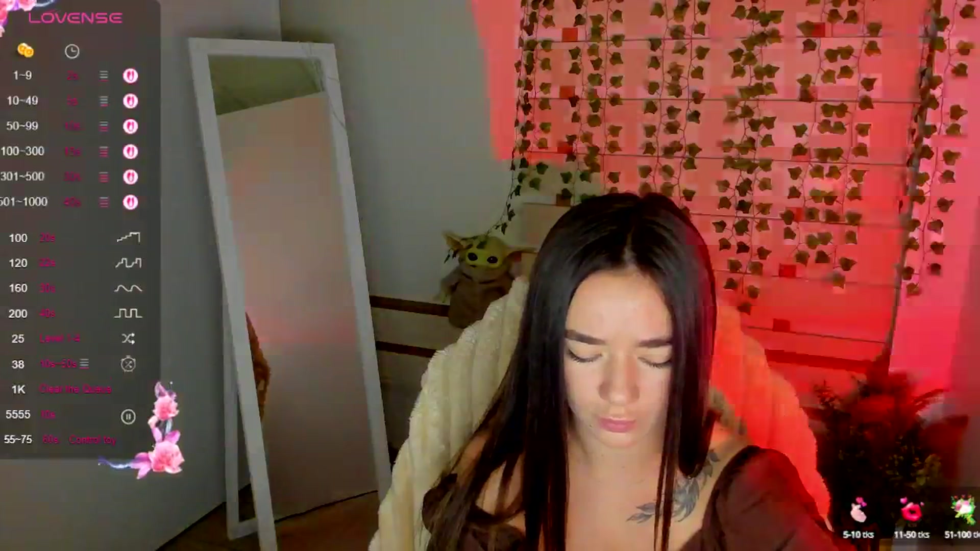 Gallery image thumbnail from KiraLove's myfreecams stream on, 08/17/2025, 10:19 image 20 of 20