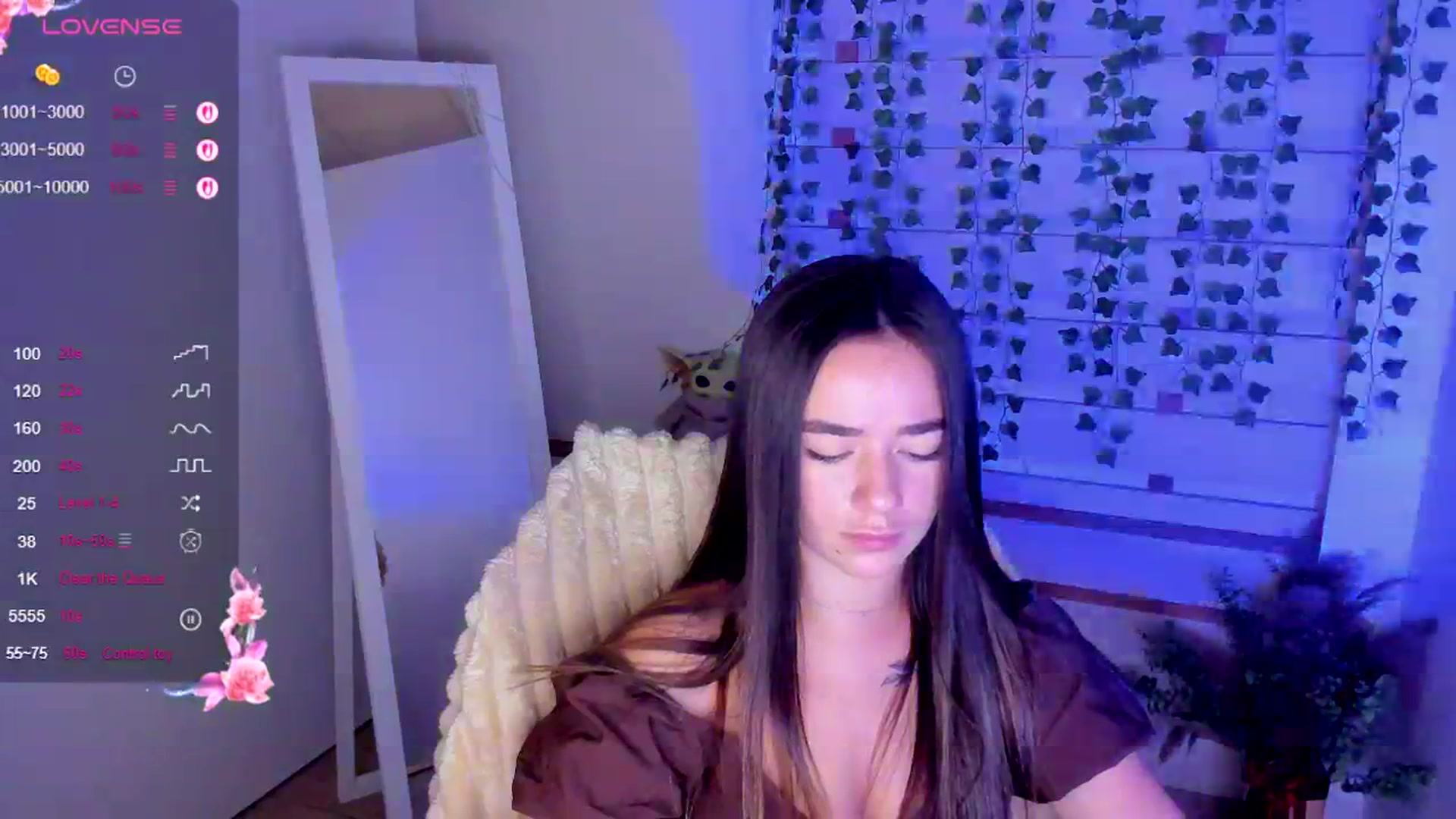 Gallery image thumbnail from KiraLove's myfreecams stream on, 08/17/2025, 10:19 image 18 of 20