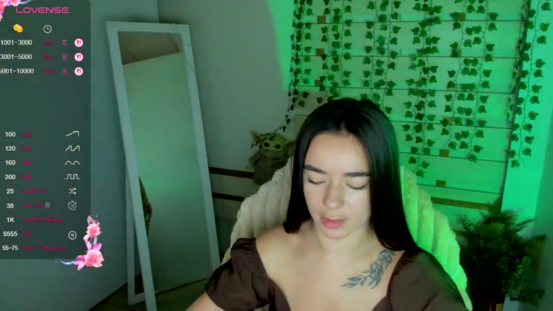 Gallery image thumbnail from KiraLove's myfreecams stream on, 08/17/2025, 10:19 image 8 of 20