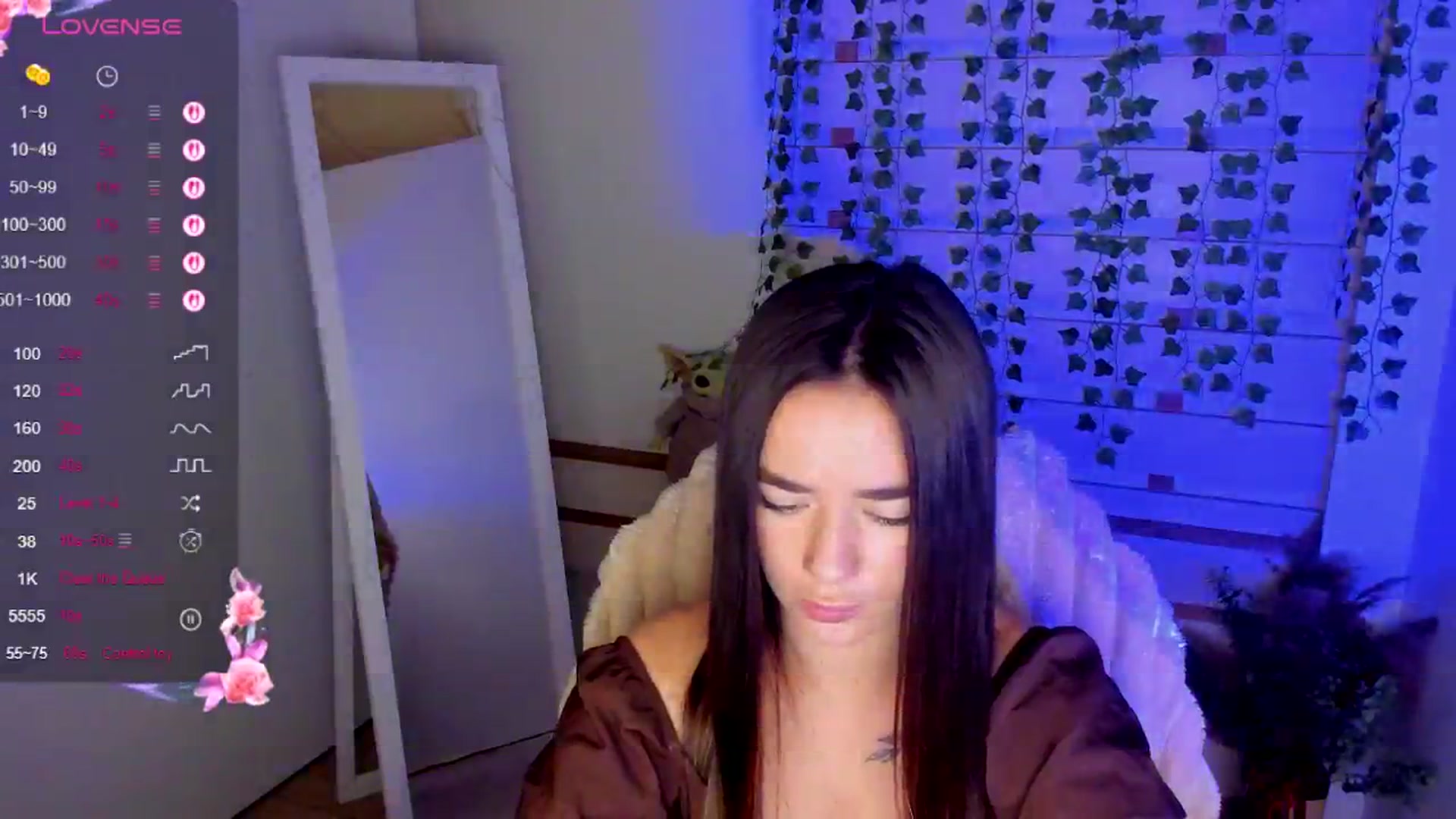 Gallery image thumbnail from KiraLove's myfreecams stream on, 08/17/2025, 10:19 image 3 of 20