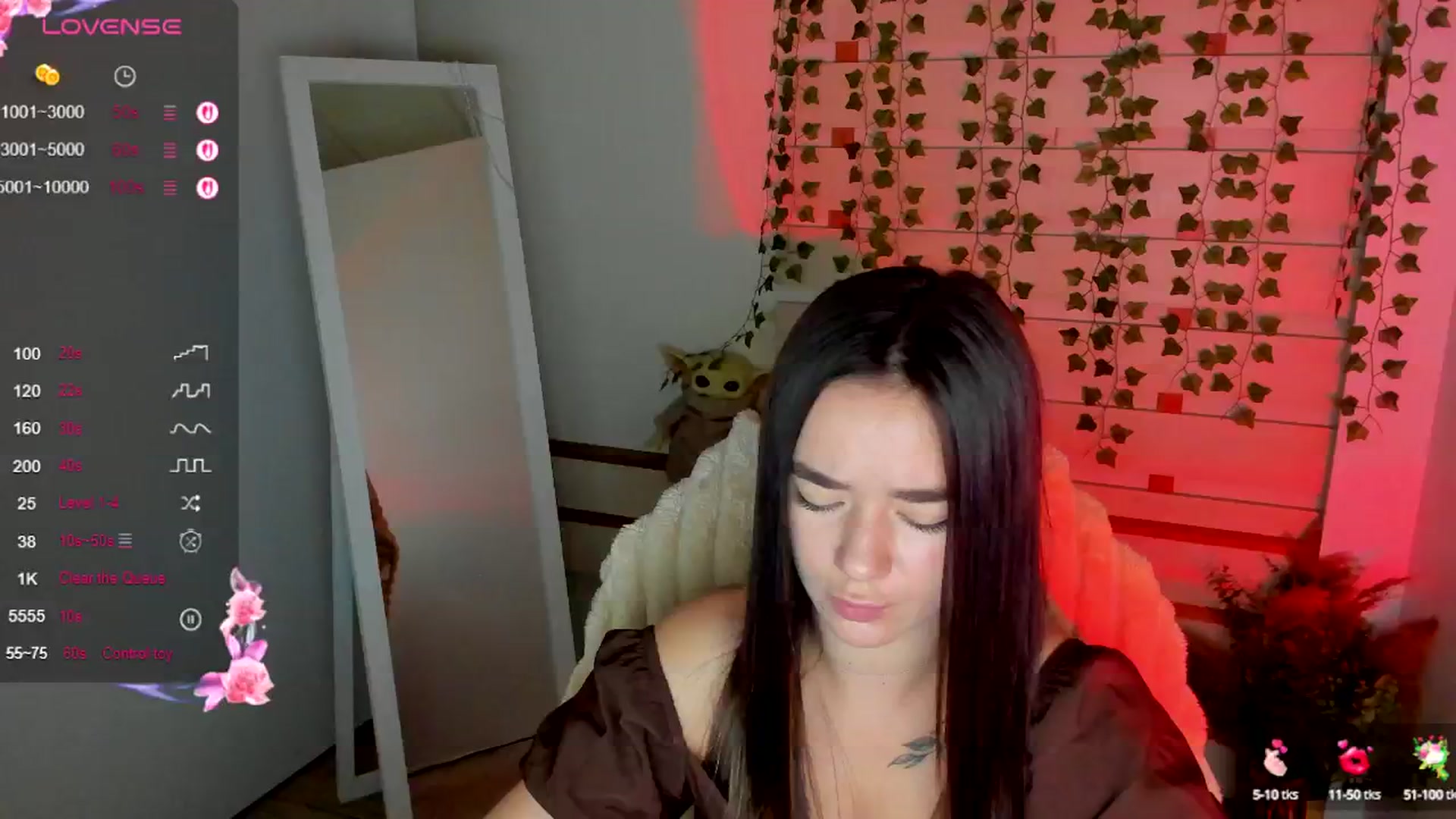 Gallery image thumbnail from KiraLove's myfreecams stream on, 08/17/2025, 10:19 image 1 of 20