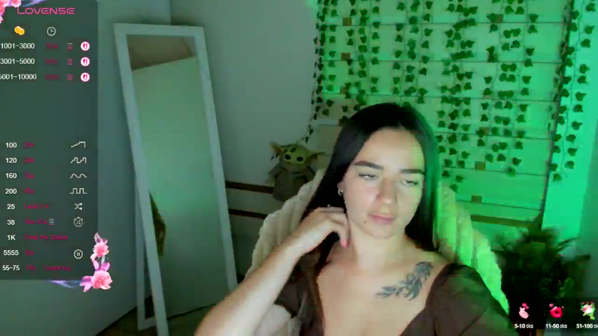 Gallery image thumbnail from KiraLove's myfreecams stream on, 08/17/2025, 10:19 image 19 of 20