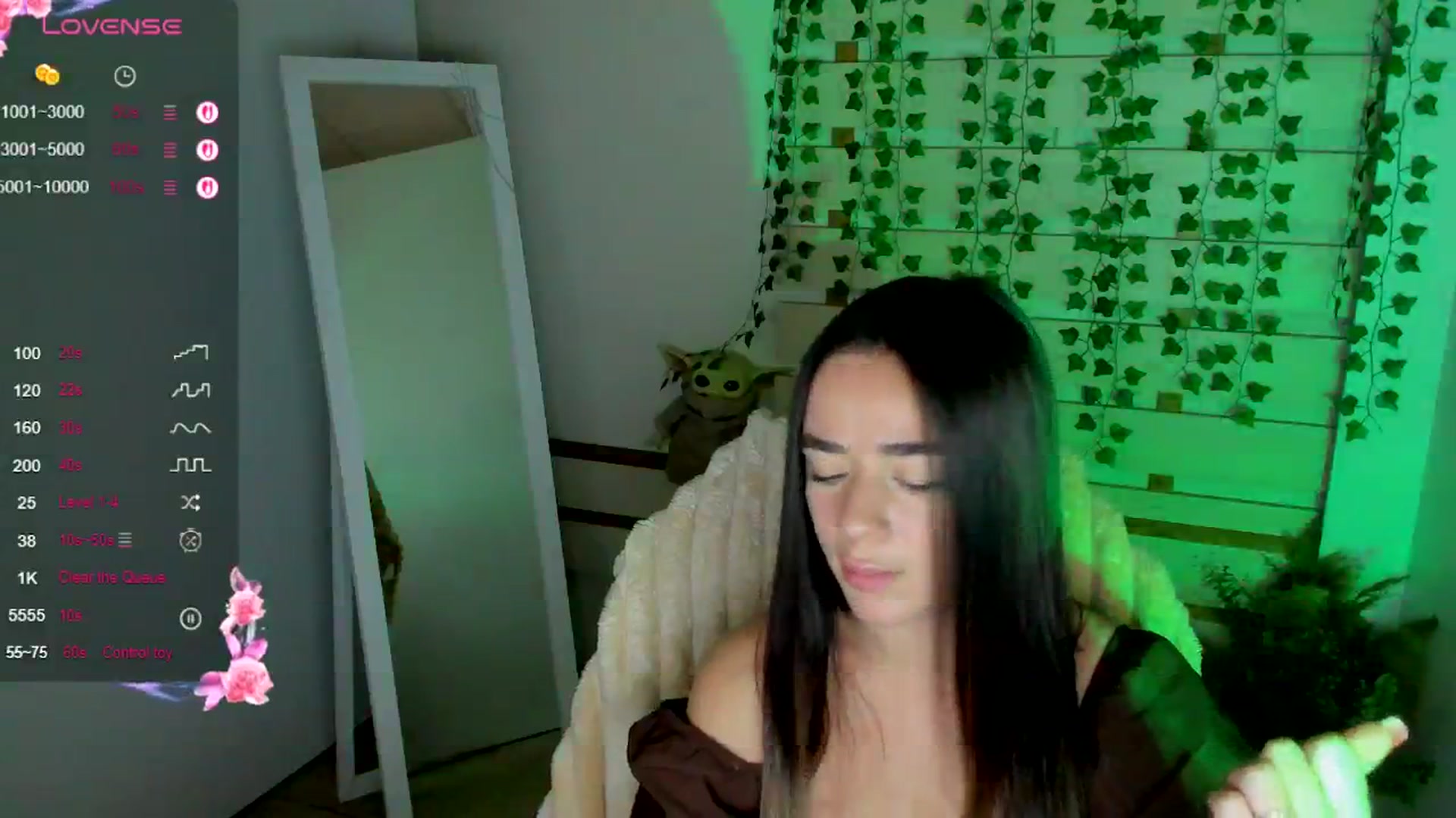 Gallery image thumbnail from KiraLove's myfreecams stream on, 08/17/2025, 10:19 image 15 of 20
