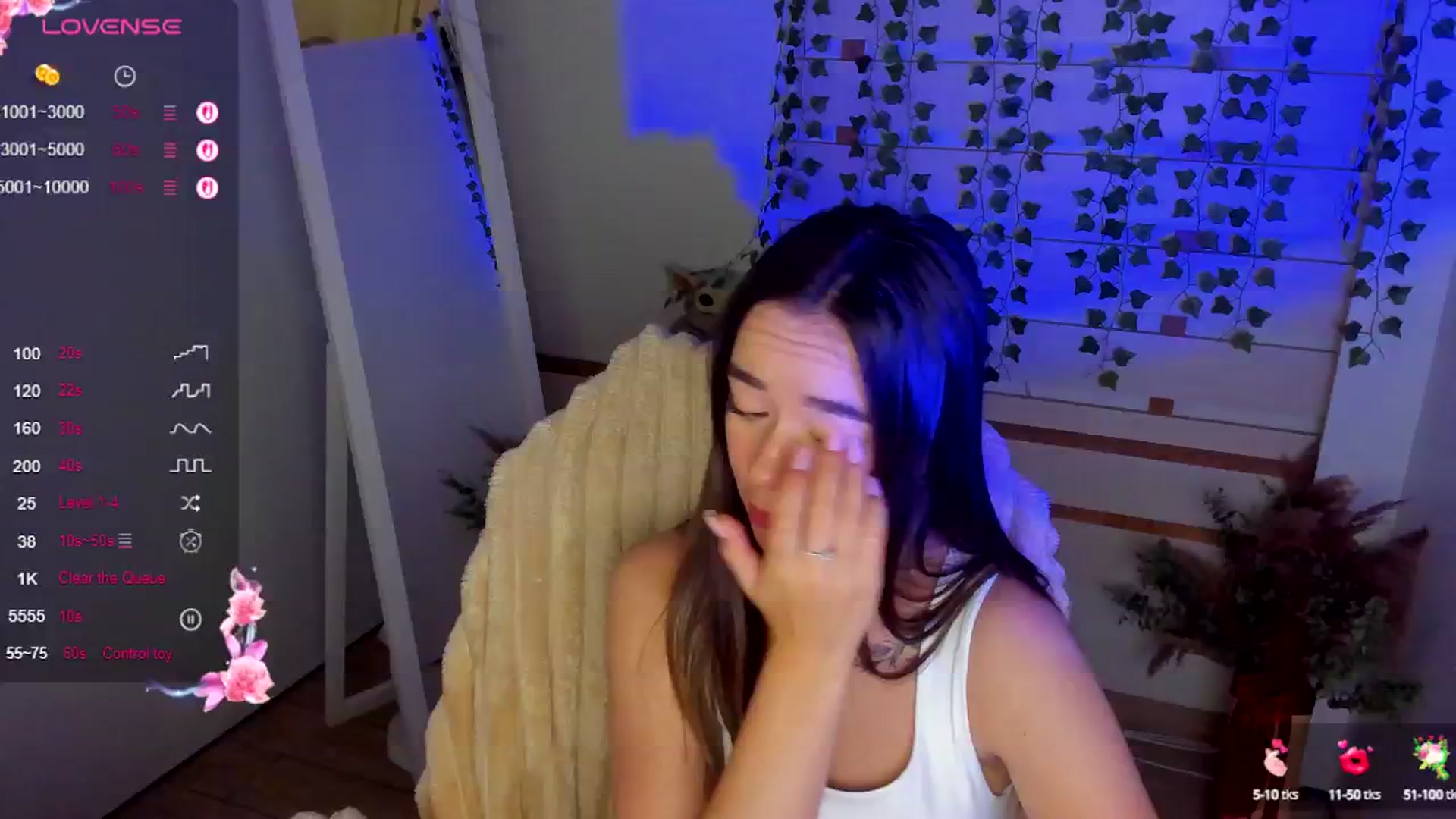 Gallery image thumbnail from KiraLove's myfreecams stream on, 08/18/2025, 11:29 image 10 of 20