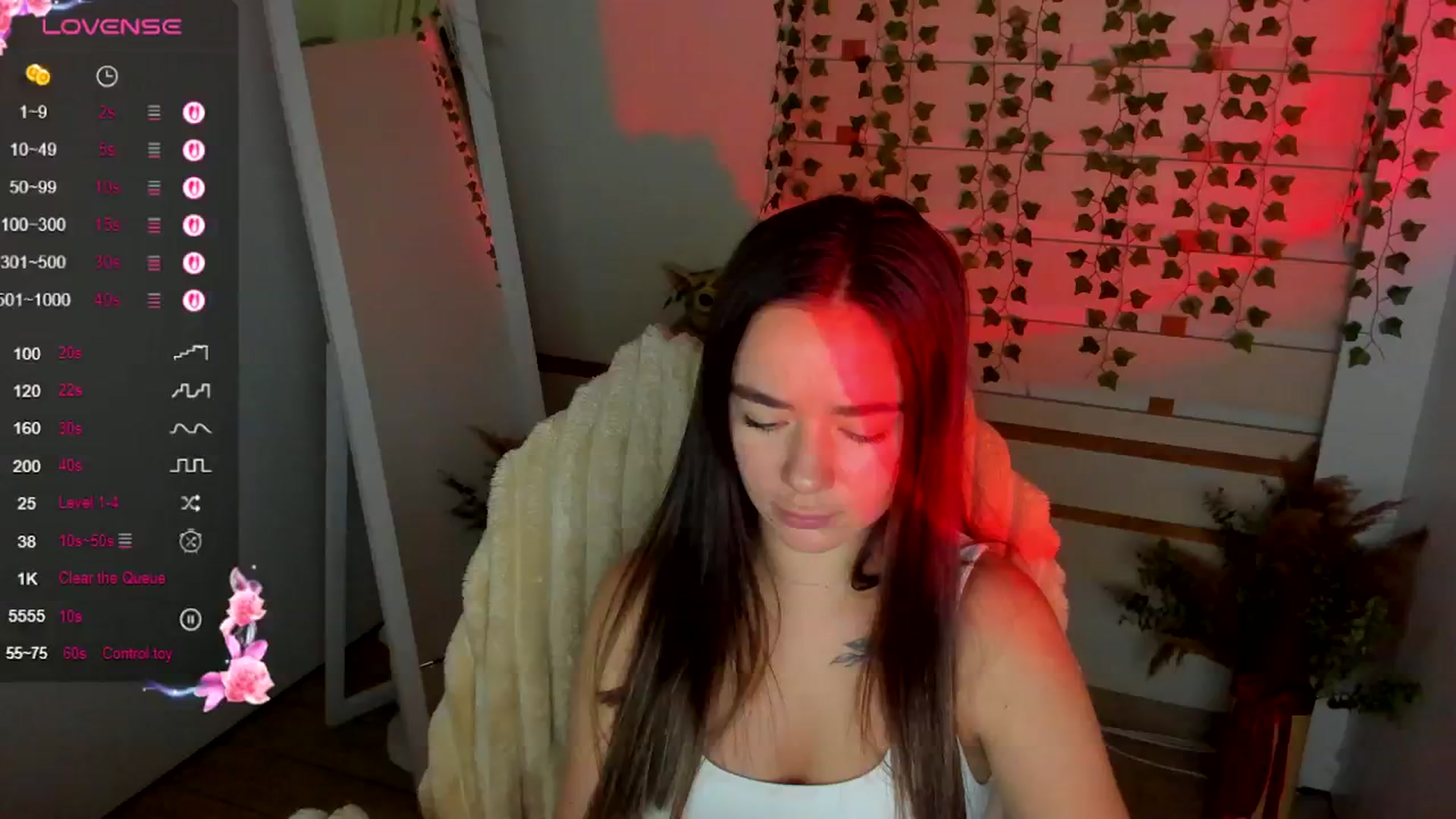 Gallery image thumbnail from KiraLove's myfreecams stream on, 08/18/2025, 11:29 image 16 of 20