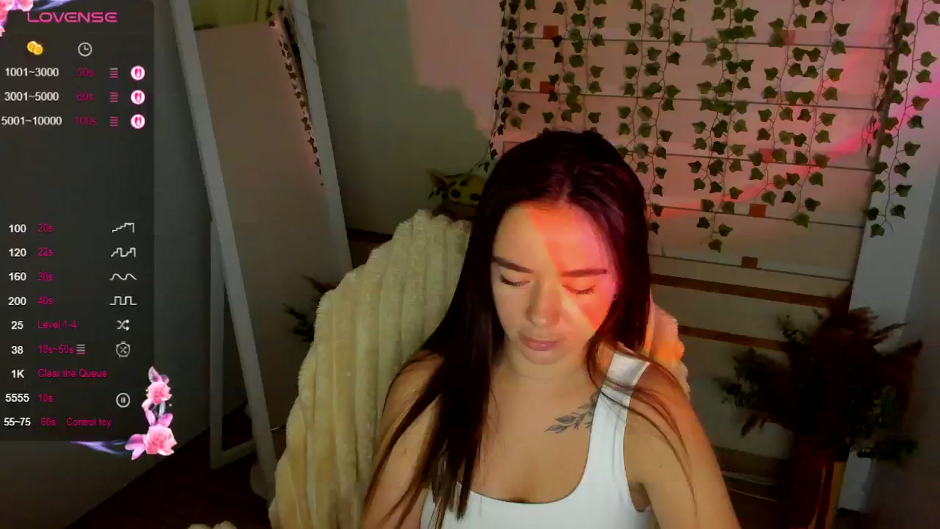 Gallery image thumbnail from KiraLove's myfreecams stream on, 08/18/2025, 11:29 image 13 of 20