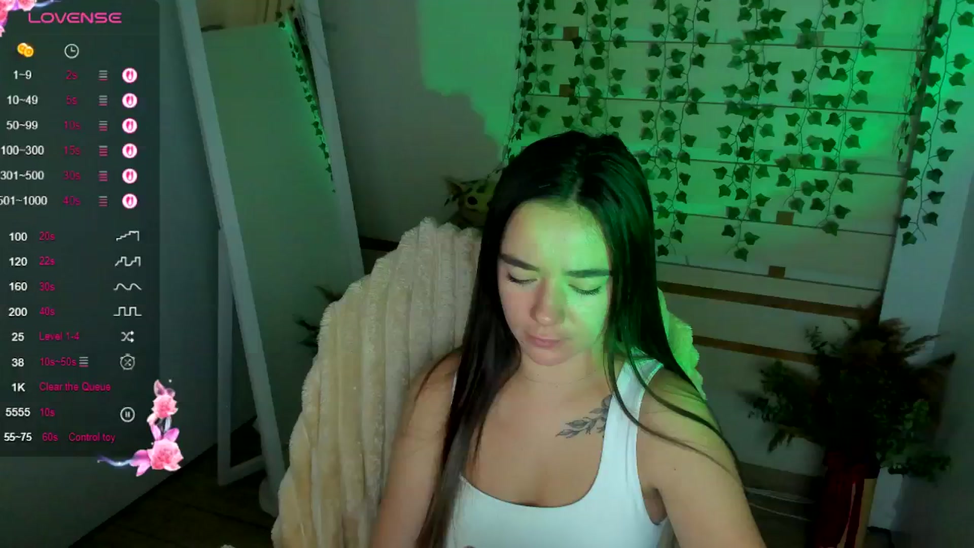 Gallery image thumbnail from KiraLove's myfreecams stream on, 08/18/2025, 11:29 image 4 of 20