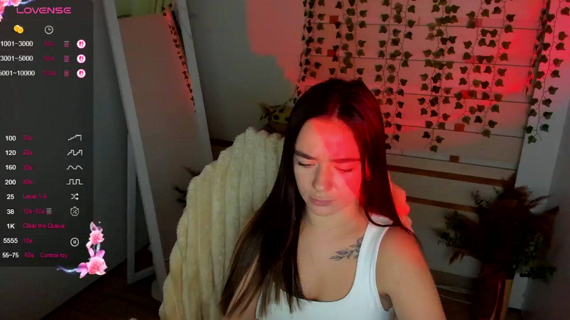 Gallery image thumbnail from KiraLove's myfreecams stream on, 08/18/2025, 11:29 image 6 of 20