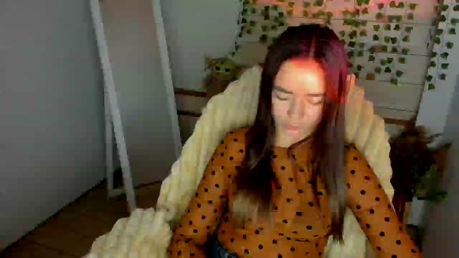 Gallery image thumbnail from KiraLove's myfreecams stream on, 08/22/2025, 10:42 image 2 of 20