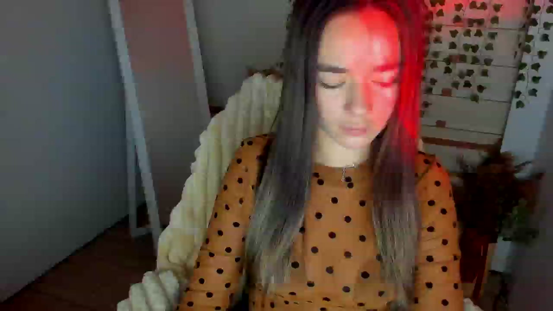 Gallery image thumbnail from KiraLove's myfreecams stream on, 08/22/2025, 10:42 image 8 of 20