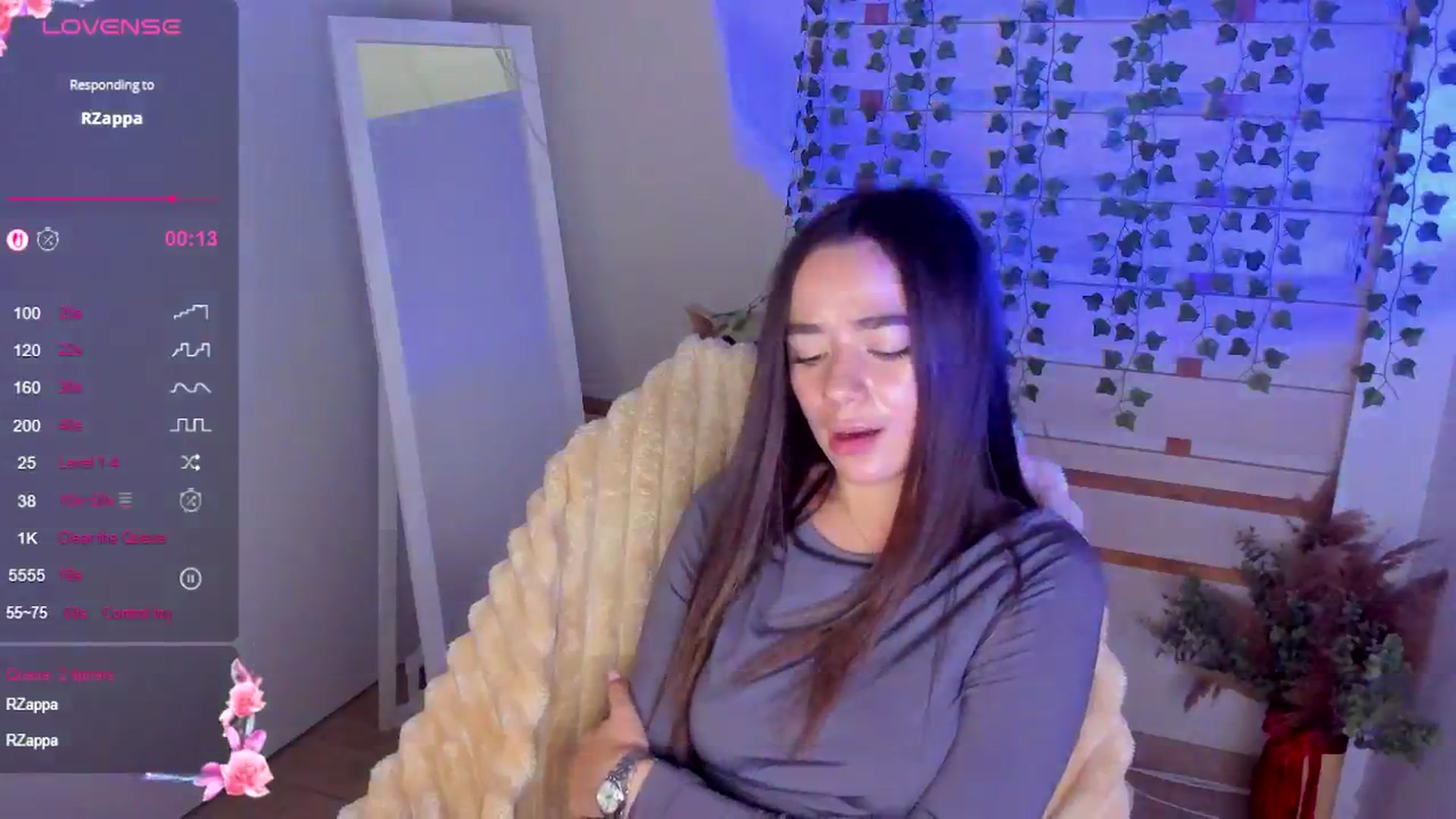 Gallery image thumbnail from KiraLove's myfreecams stream on, 09/07/2025, 11:23 image 3 of 20