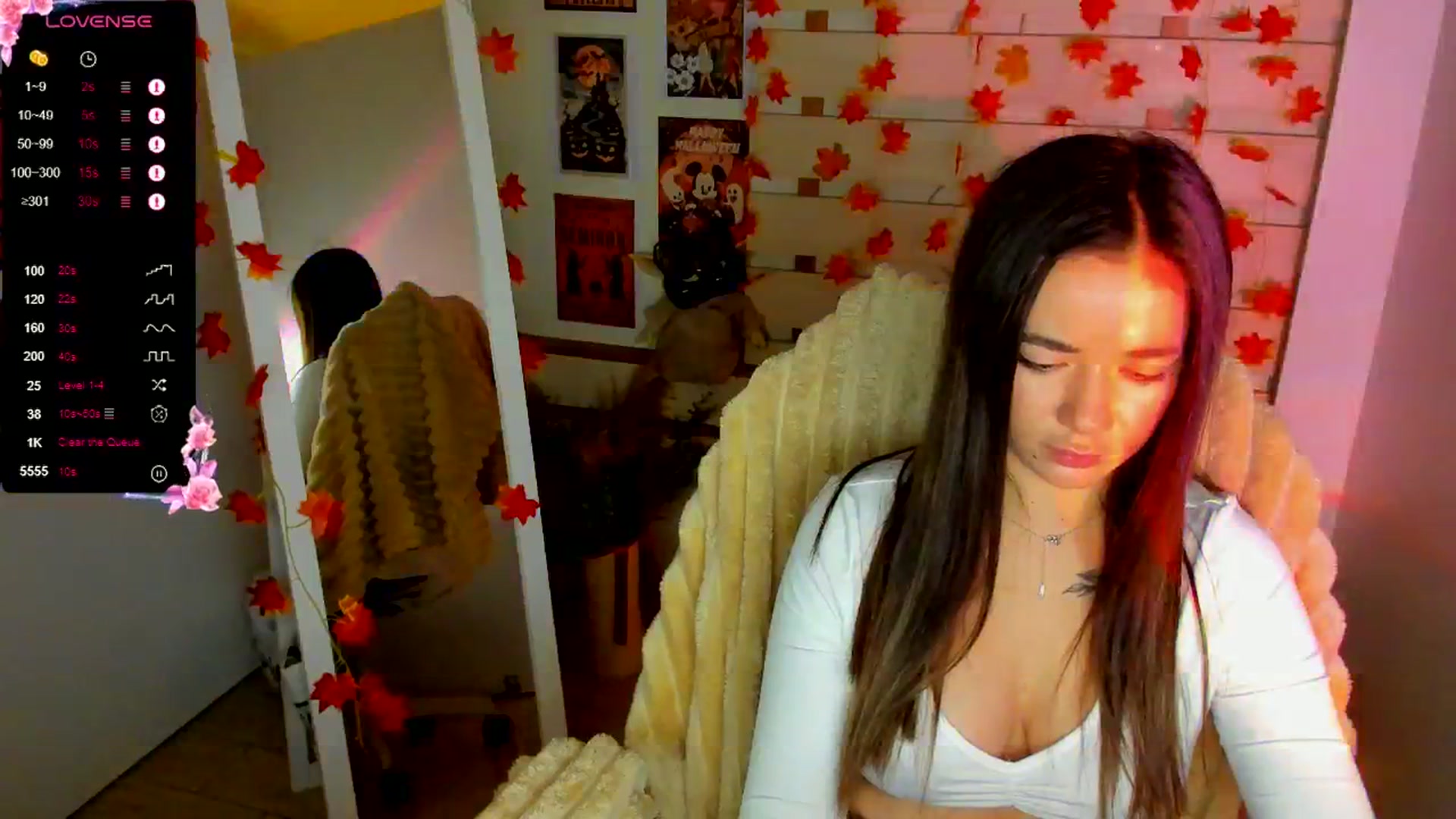 Gallery image thumbnail from KiraLove's myfreecams stream on, 10/19/2025, 11:21 image 2 of 20