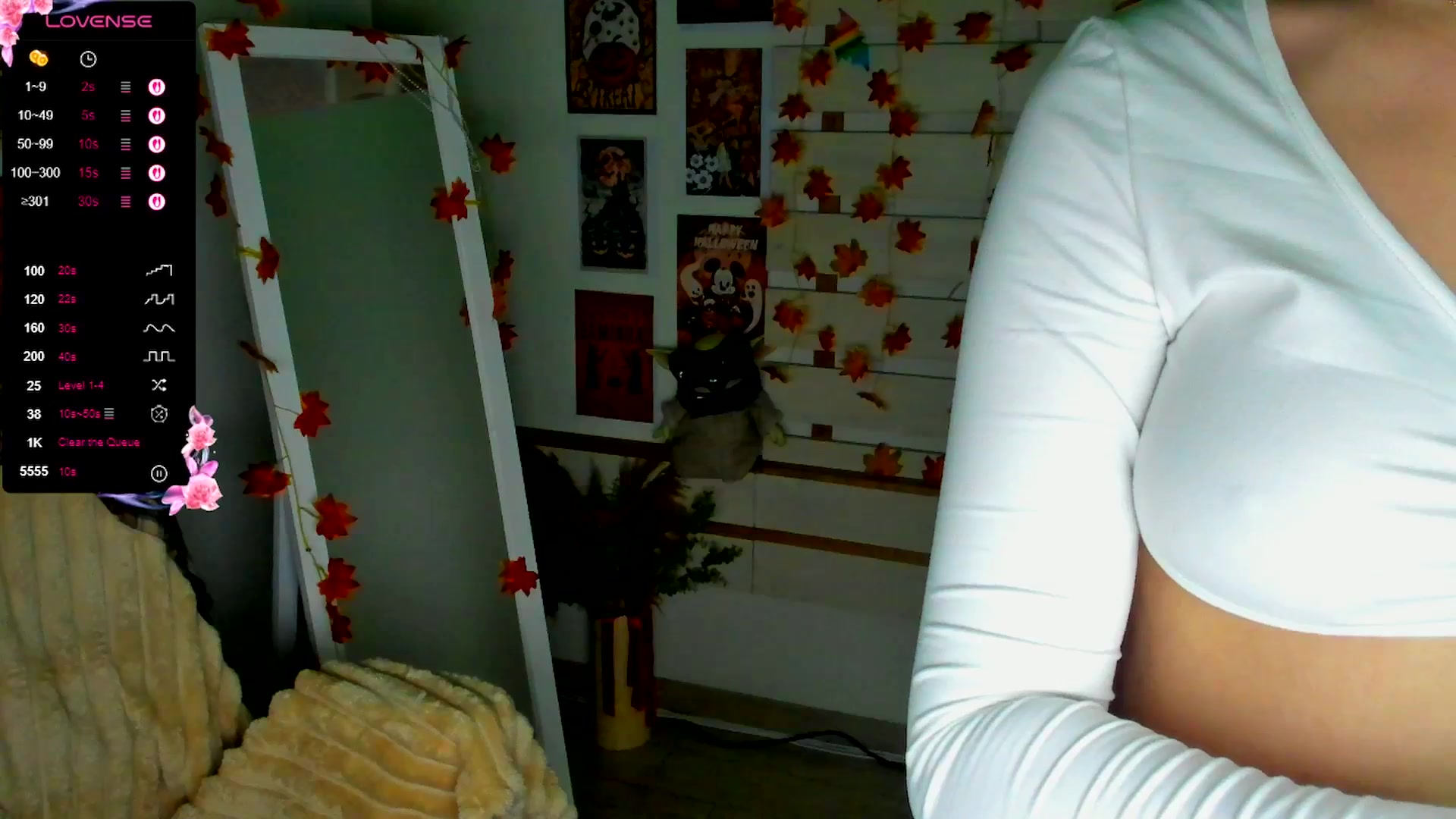 Gallery image thumbnail from KiraLove's myfreecams stream on, 10/26/2025, 11:27 image 14 of 20