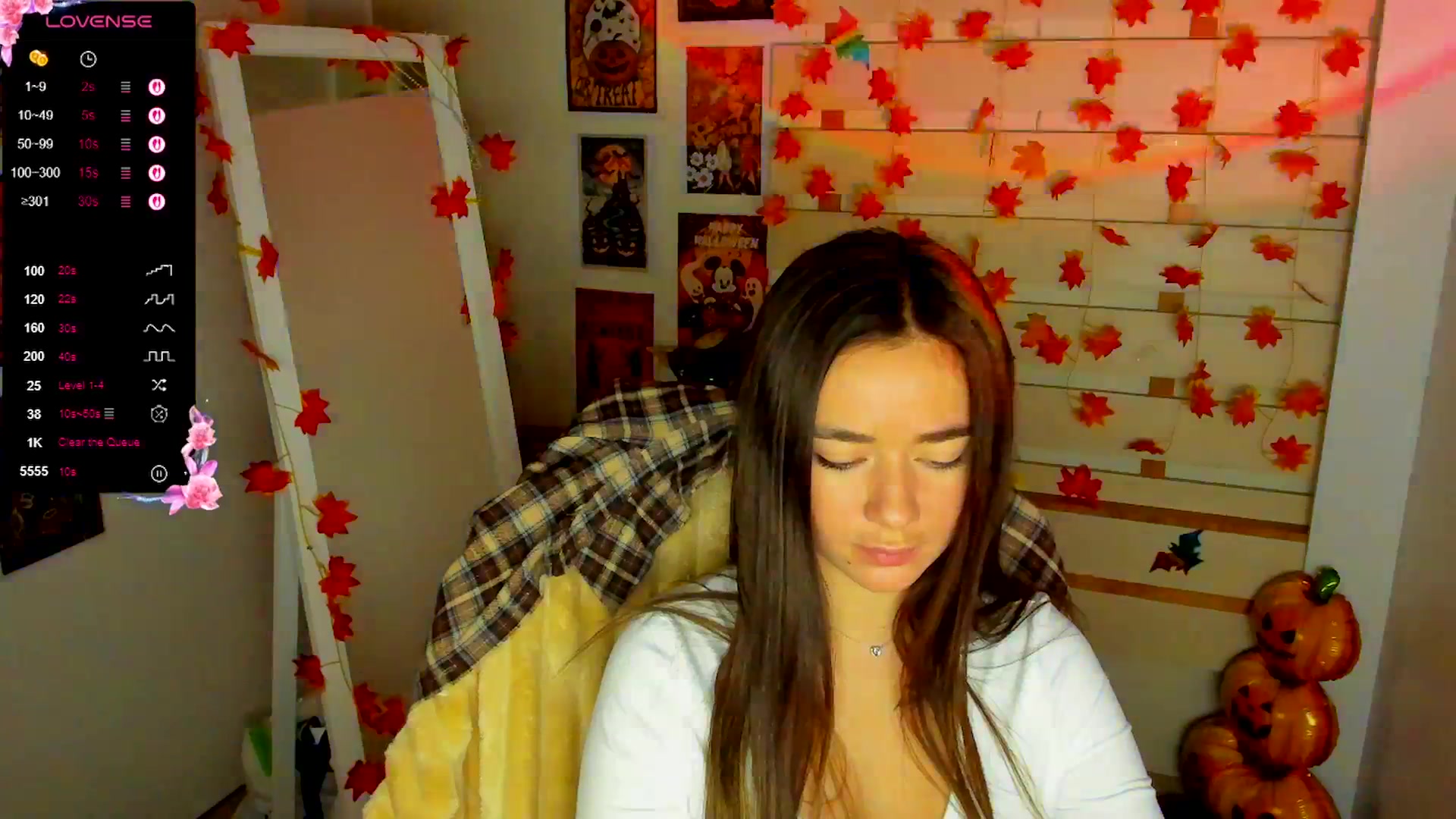 Gallery image thumbnail from KiraLove's myfreecams stream on, 10/26/2025, 11:27 image 5 of 20