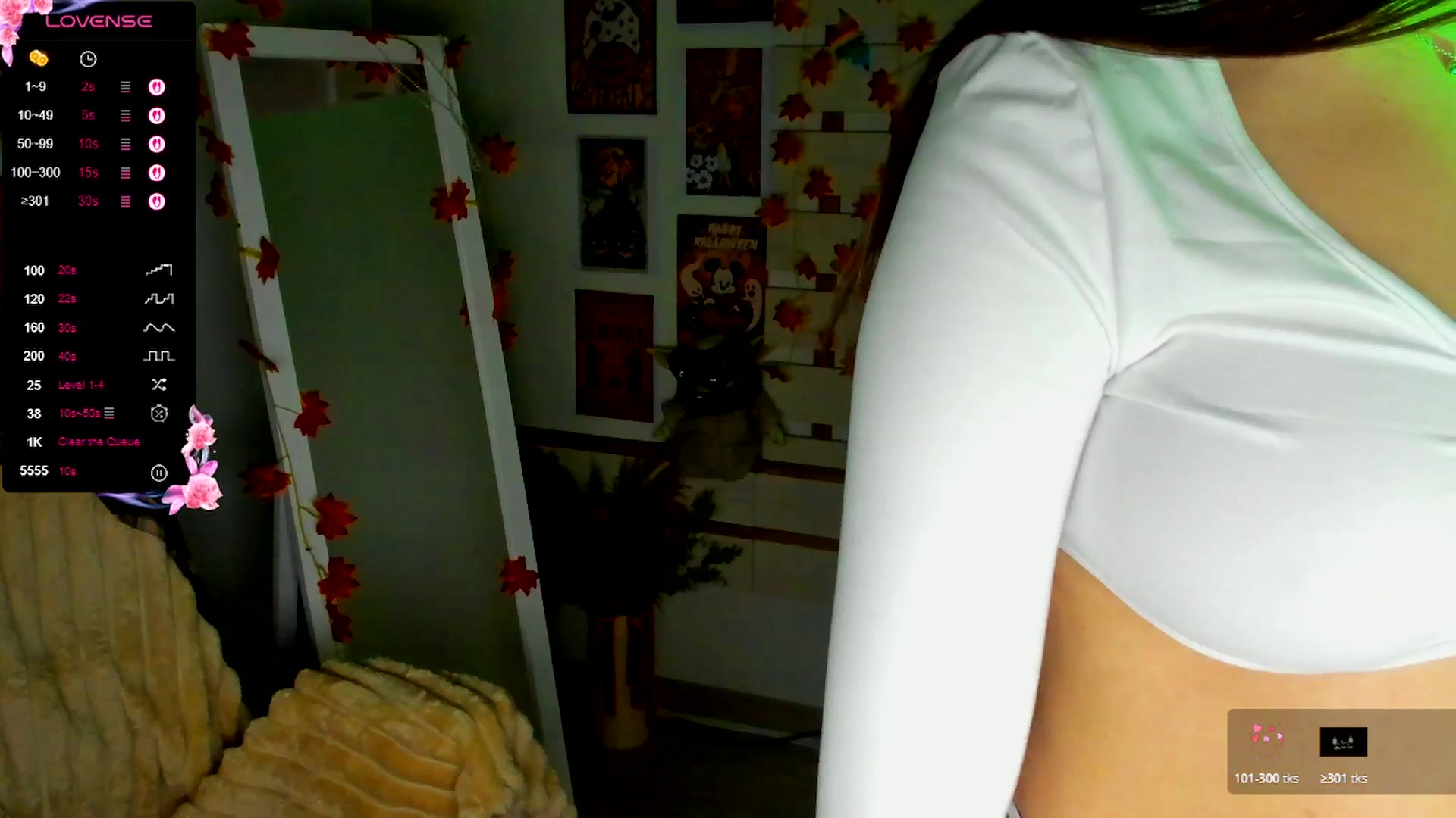 Gallery image thumbnail from KiraLove's myfreecams stream on, 10/26/2025, 11:27 image 13 of 20