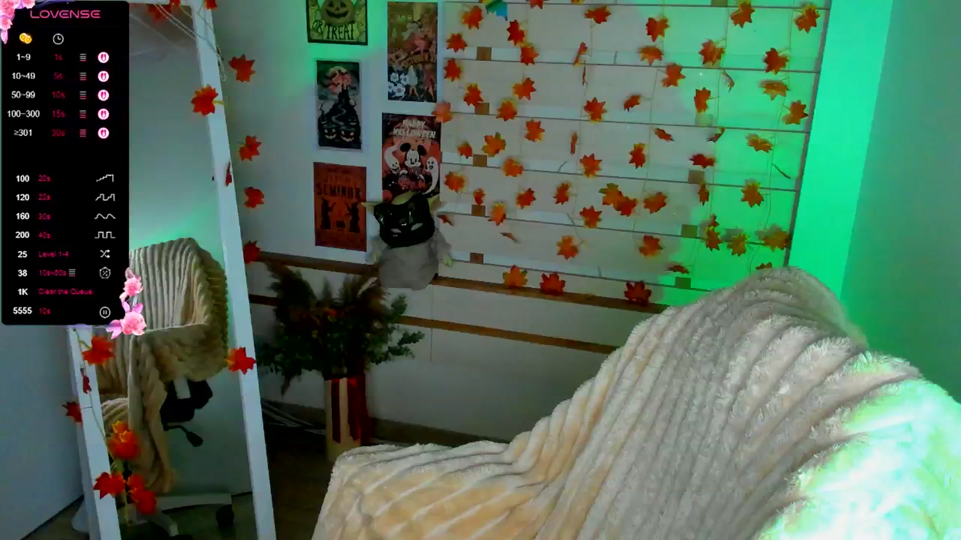 Gallery image thumbnail from KiraLove's myfreecams stream on, 10/27/2025, 09:15 image 1 of 20