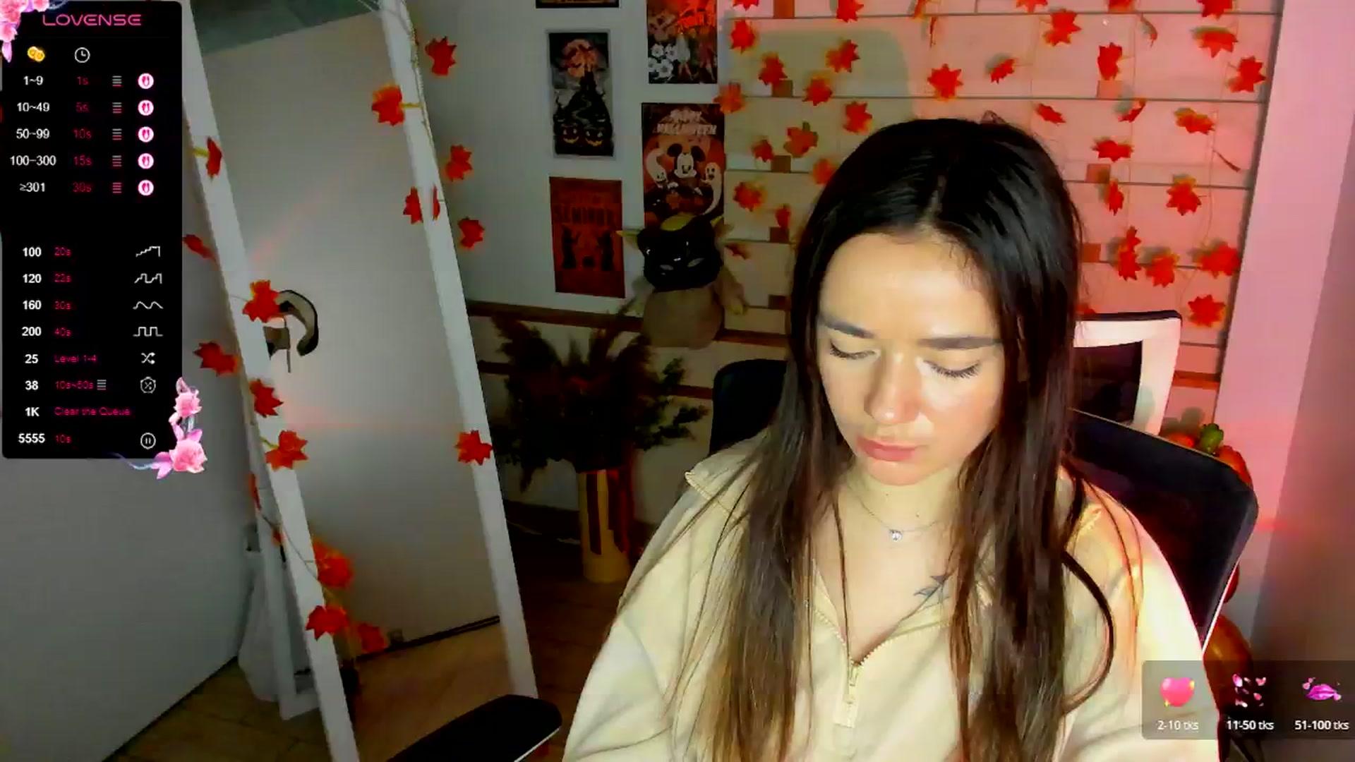 Gallery image thumbnail from KiraLove's myfreecams stream on, 10/30/2025, 12:13 image 18 of 20