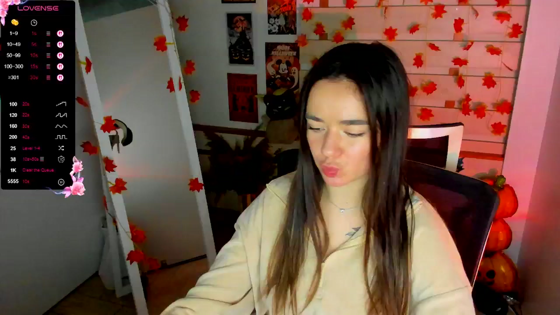 Gallery image thumbnail from KiraLove's myfreecams stream on, 10/30/2025, 12:13 image 8 of 20