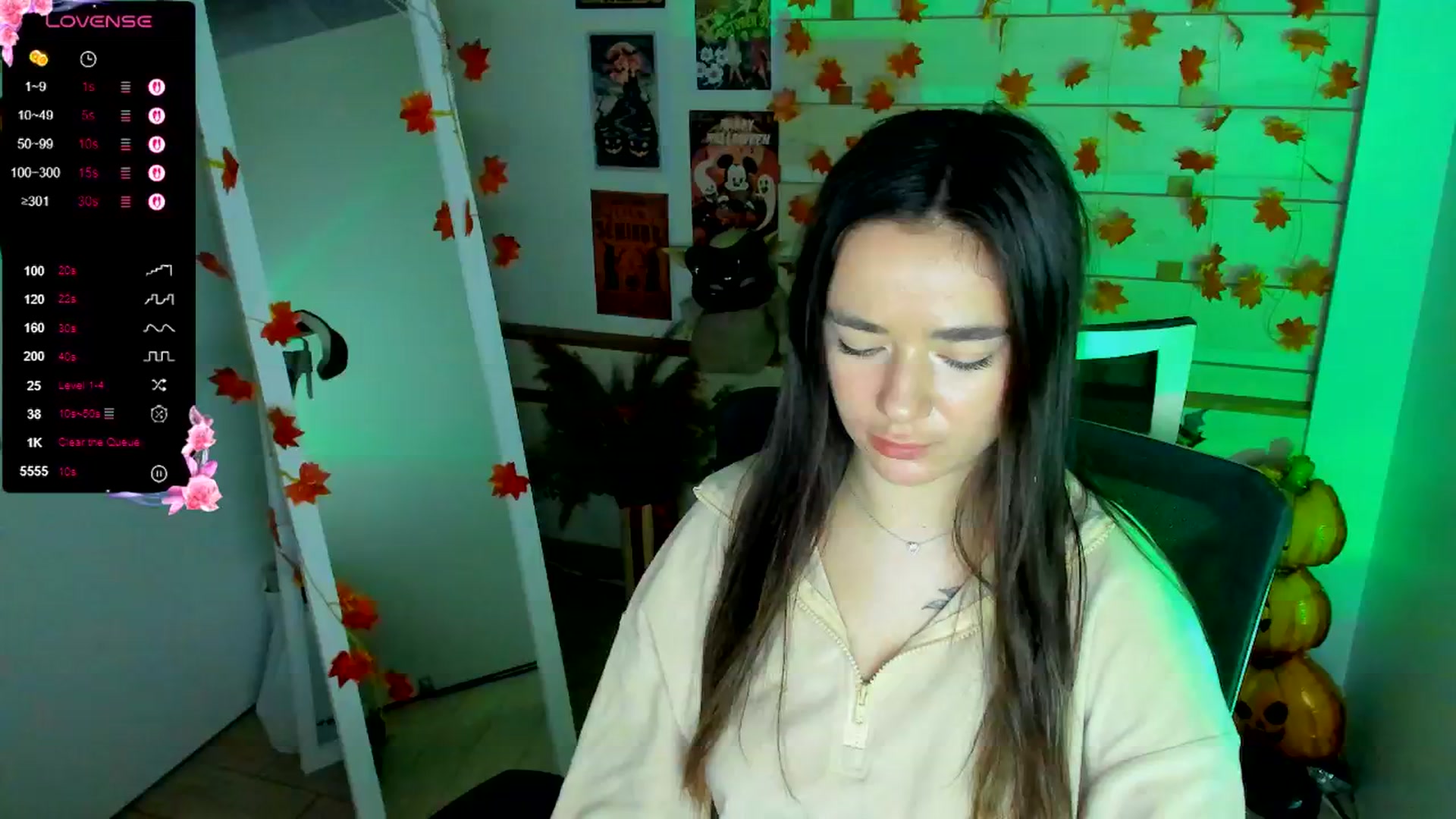 Gallery image thumbnail from KiraLove's myfreecams stream on, 10/30/2025, 12:13 image 1 of 20