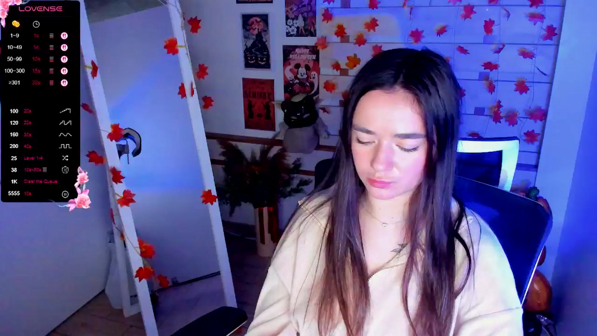 Gallery image thumbnail from KiraLove's myfreecams stream on, 10/30/2025, 12:13 image 14 of 20