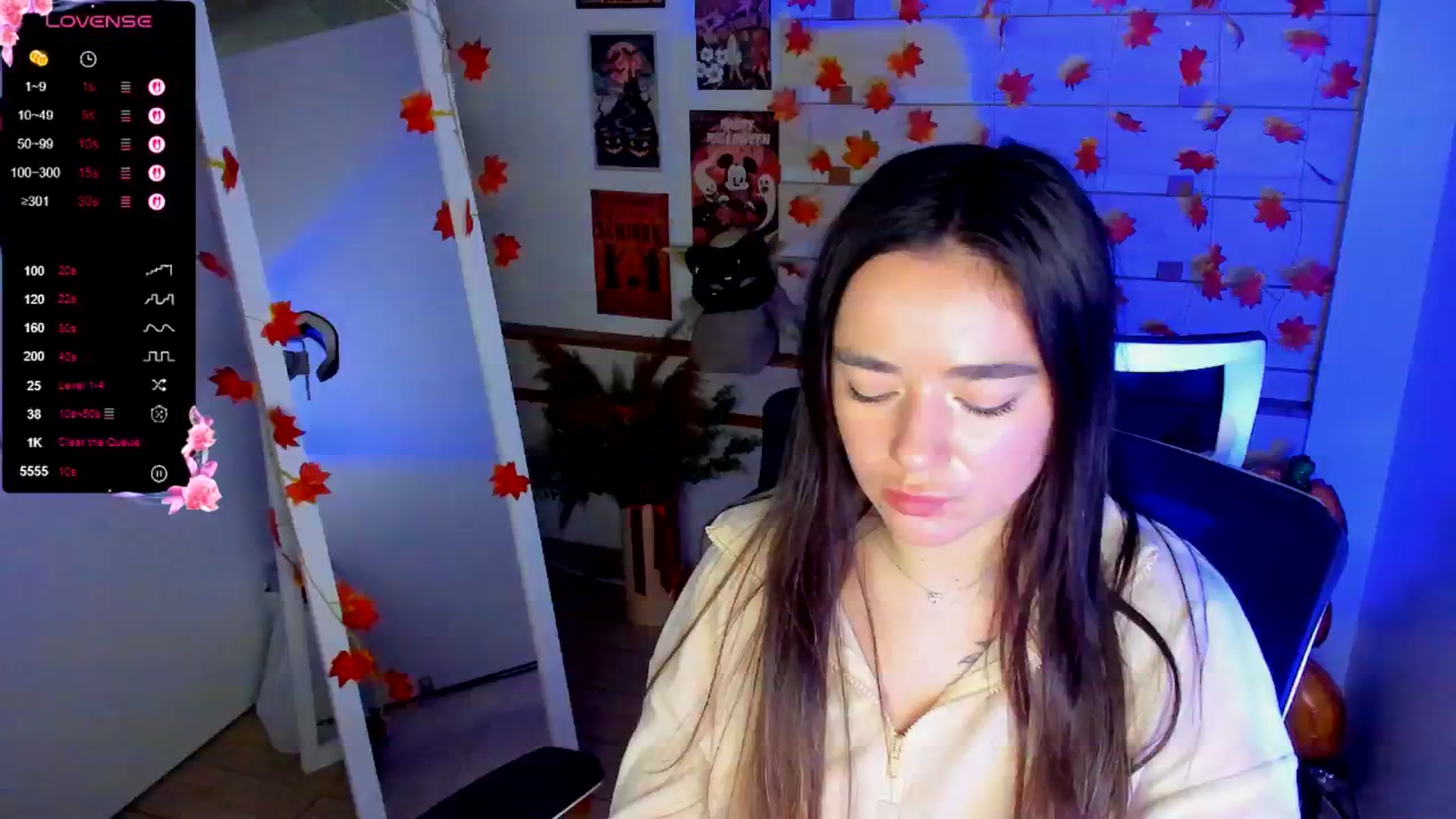 Gallery image thumbnail from KiraLove's myfreecams stream on, 10/30/2025, 12:13 image 15 of 20