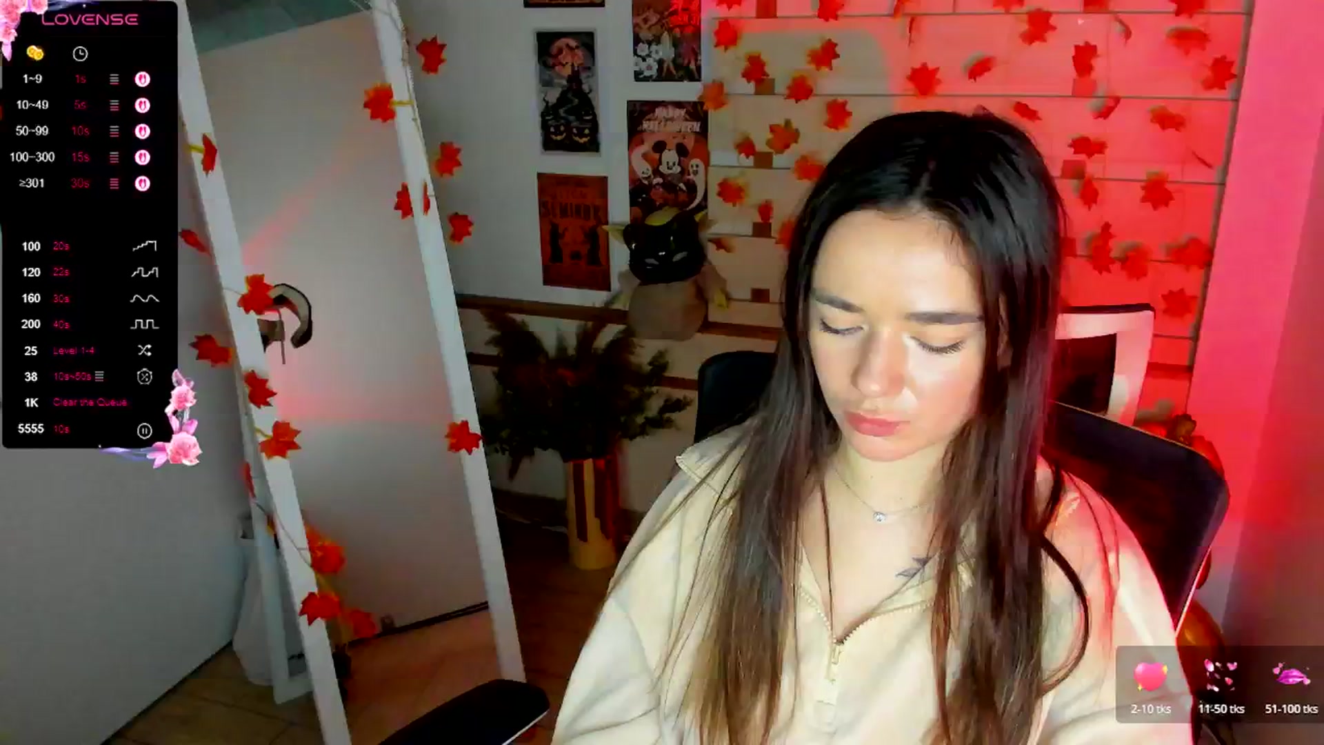 Gallery image thumbnail from KiraLove's myfreecams stream on, 10/30/2025, 12:13 image 19 of 20