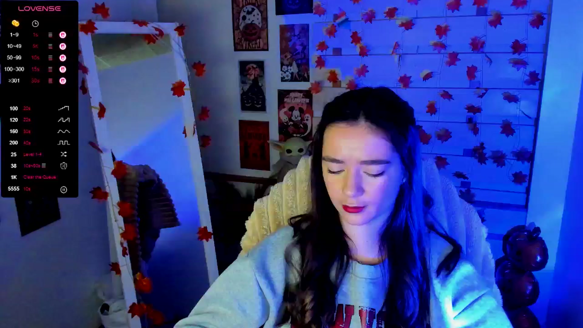Gallery image thumbnail from KiraLove's myfreecams stream on, 11/01/2025, 12:28 image 7 of 20
