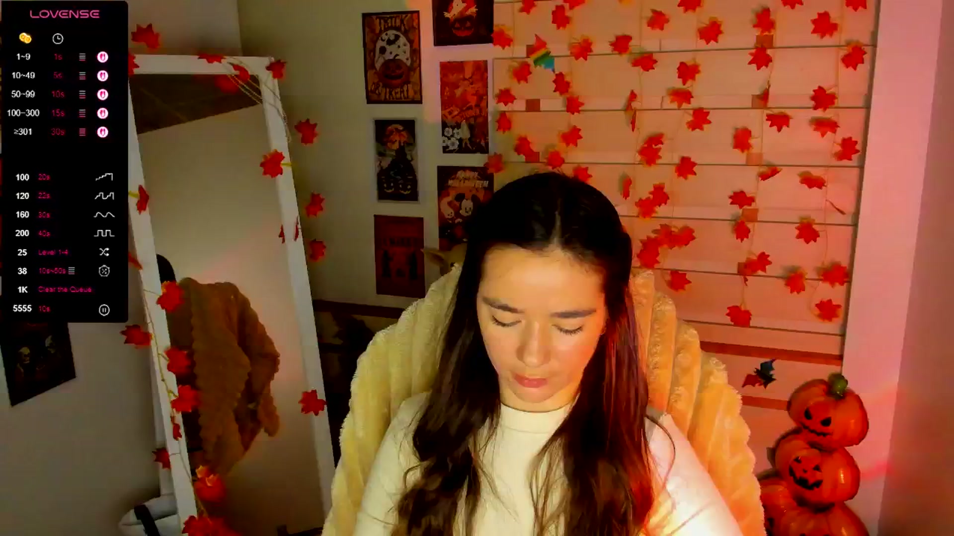 Gallery image thumbnail from KiraLove's myfreecams stream on, 11/03/2025, 11:01 image 12 of 20