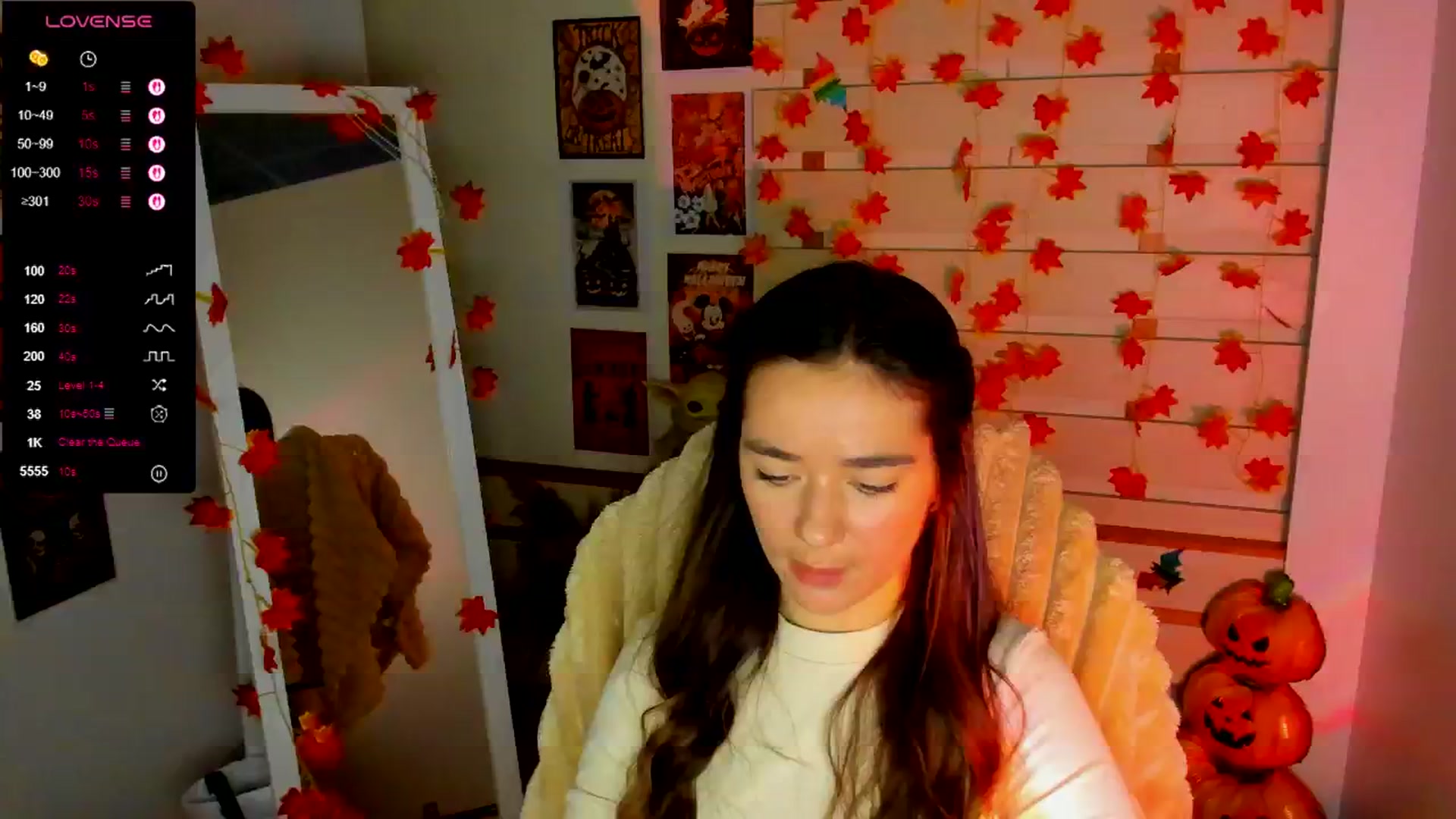 Gallery image thumbnail from KiraLove's myfreecams stream on, 11/03/2025, 11:01 image 8 of 20