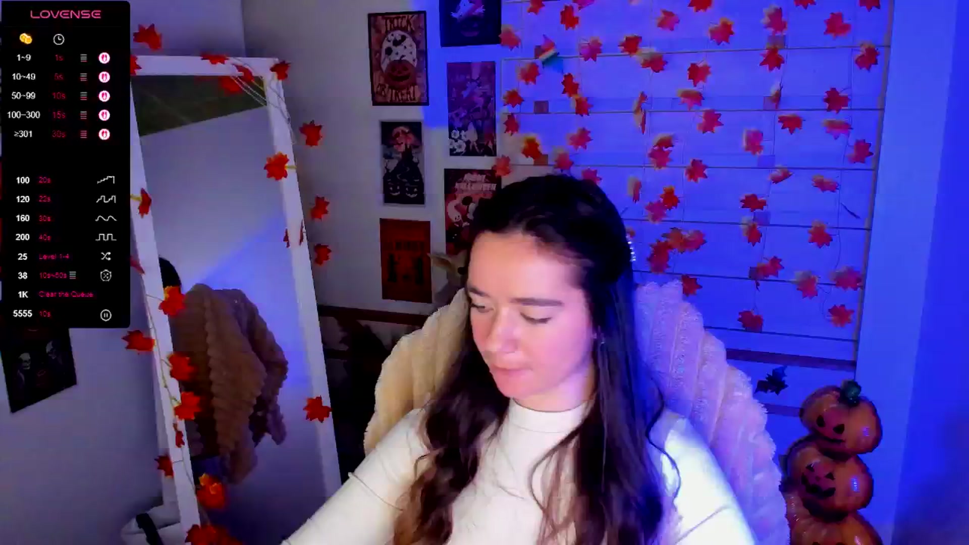 Gallery image thumbnail from KiraLove's myfreecams stream on, 11/03/2025, 11:01 image 9 of 20