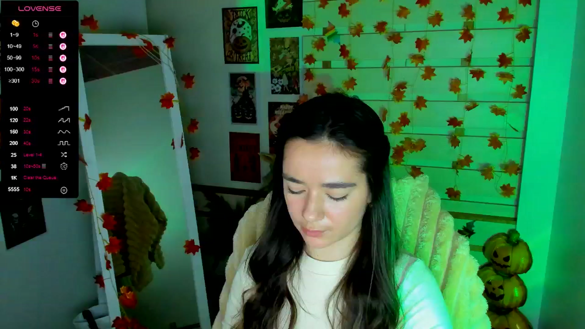 Gallery image thumbnail from KiraLove's myfreecams stream on, 11/03/2025, 11:01 image 18 of 20