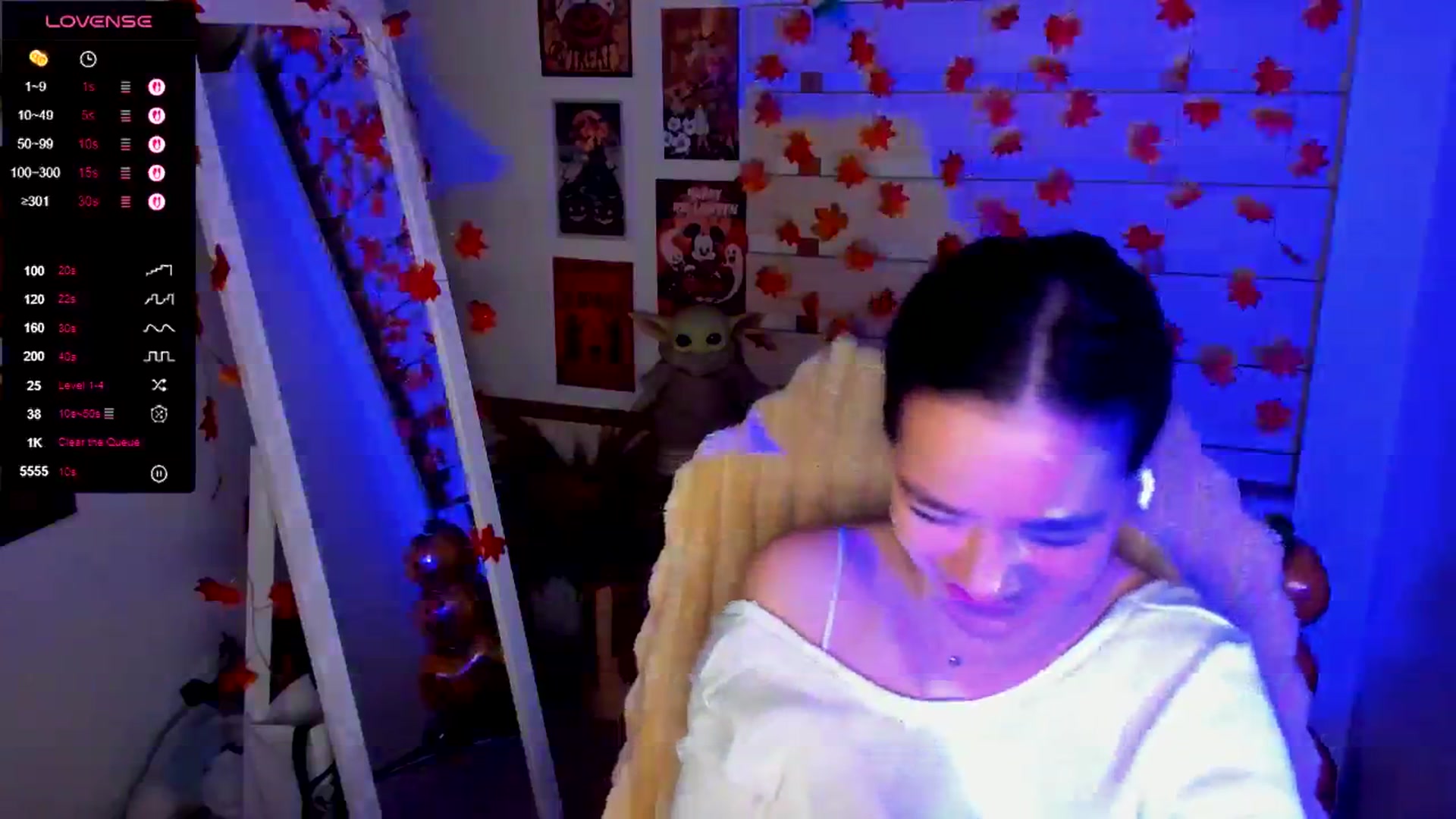 Gallery image thumbnail from KiraLove's myfreecams stream on, 11/09/2025, 12:24 image 18 of 20