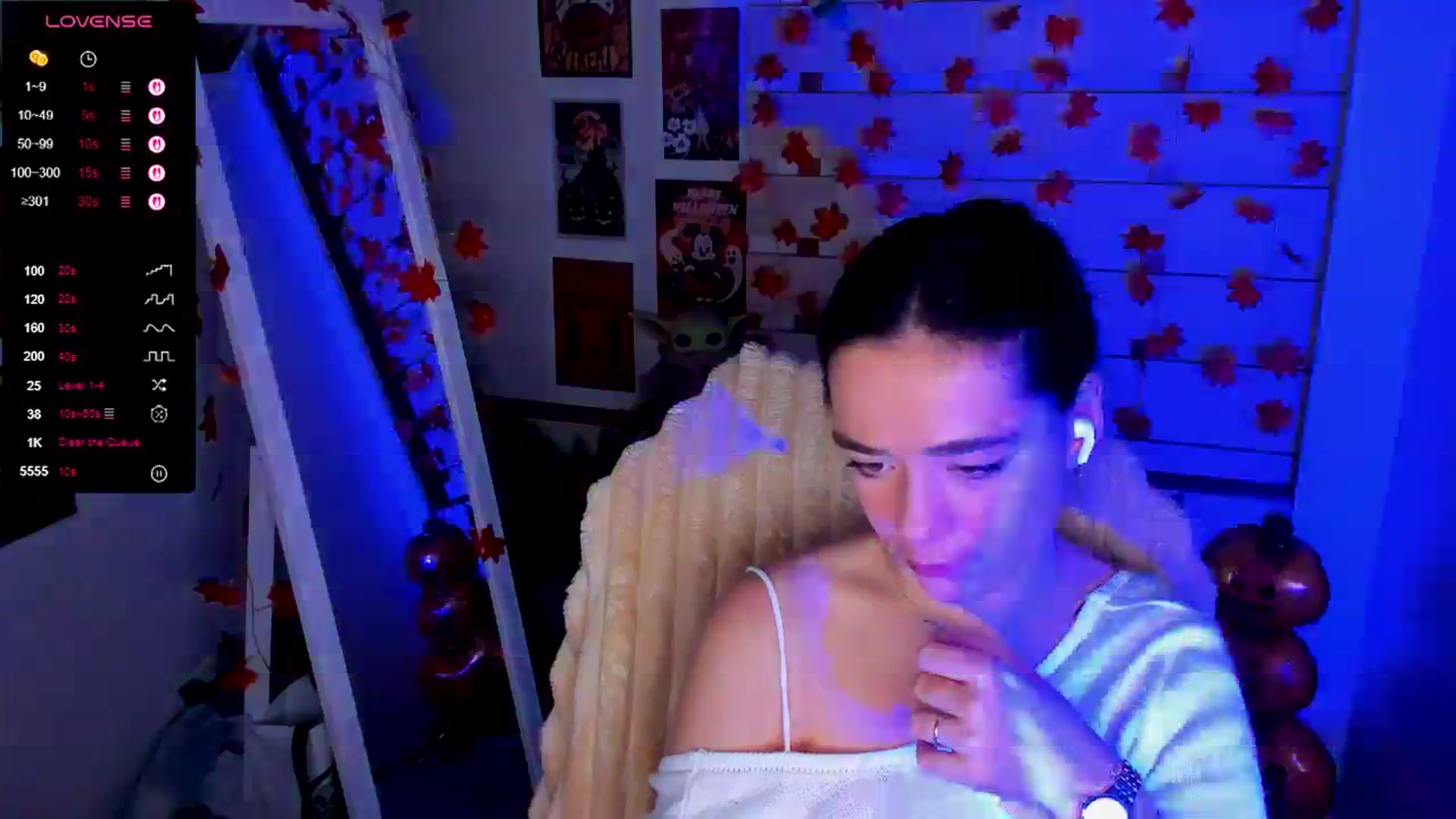 Gallery image thumbnail from KiraLove's myfreecams stream on, 11/09/2025, 12:24 image 4 of 20