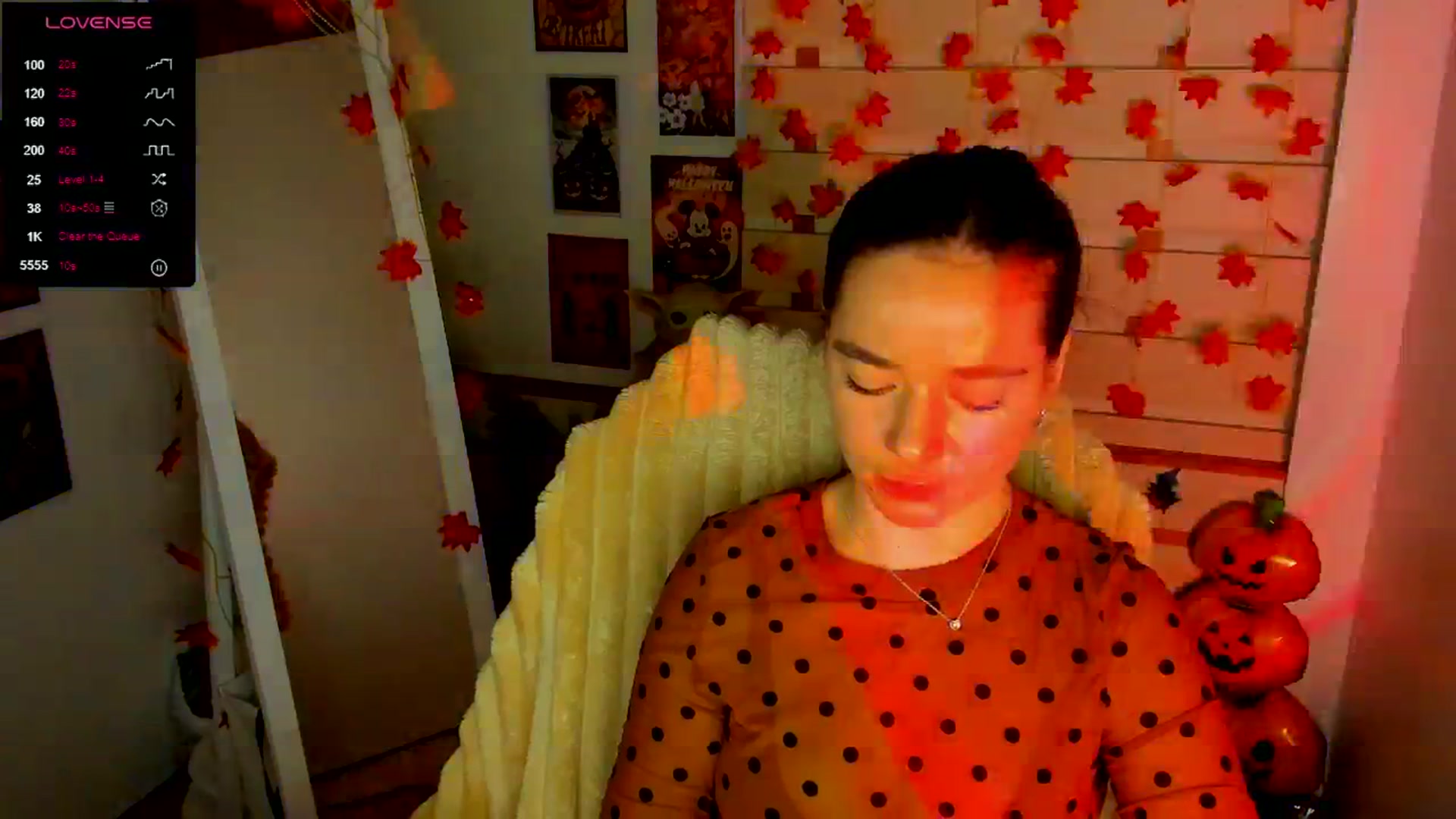 Gallery image thumbnail from KiraLove's myfreecams stream on, 11/10/2025, 10:26 image 5 of 20