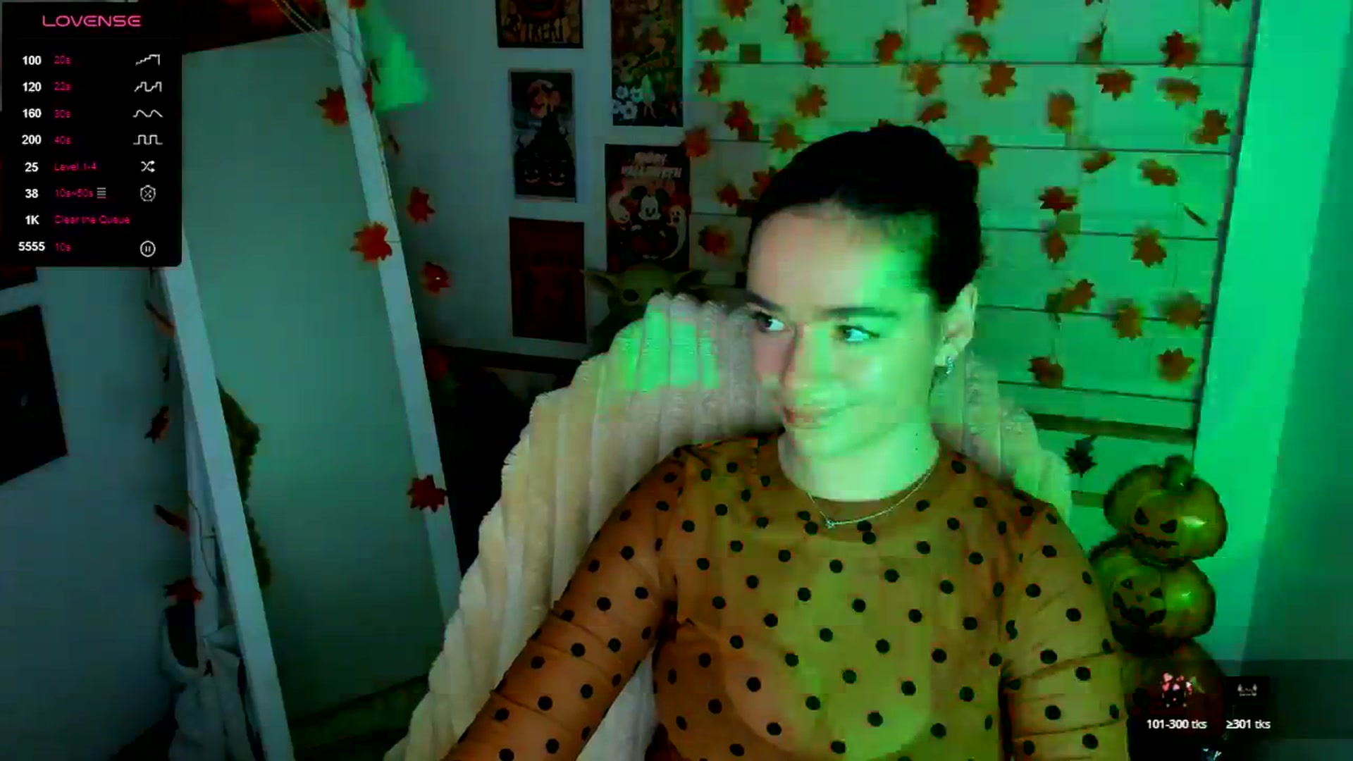 Gallery image thumbnail from KiraLove's myfreecams stream on, 11/10/2025, 10:26 image 3 of 20