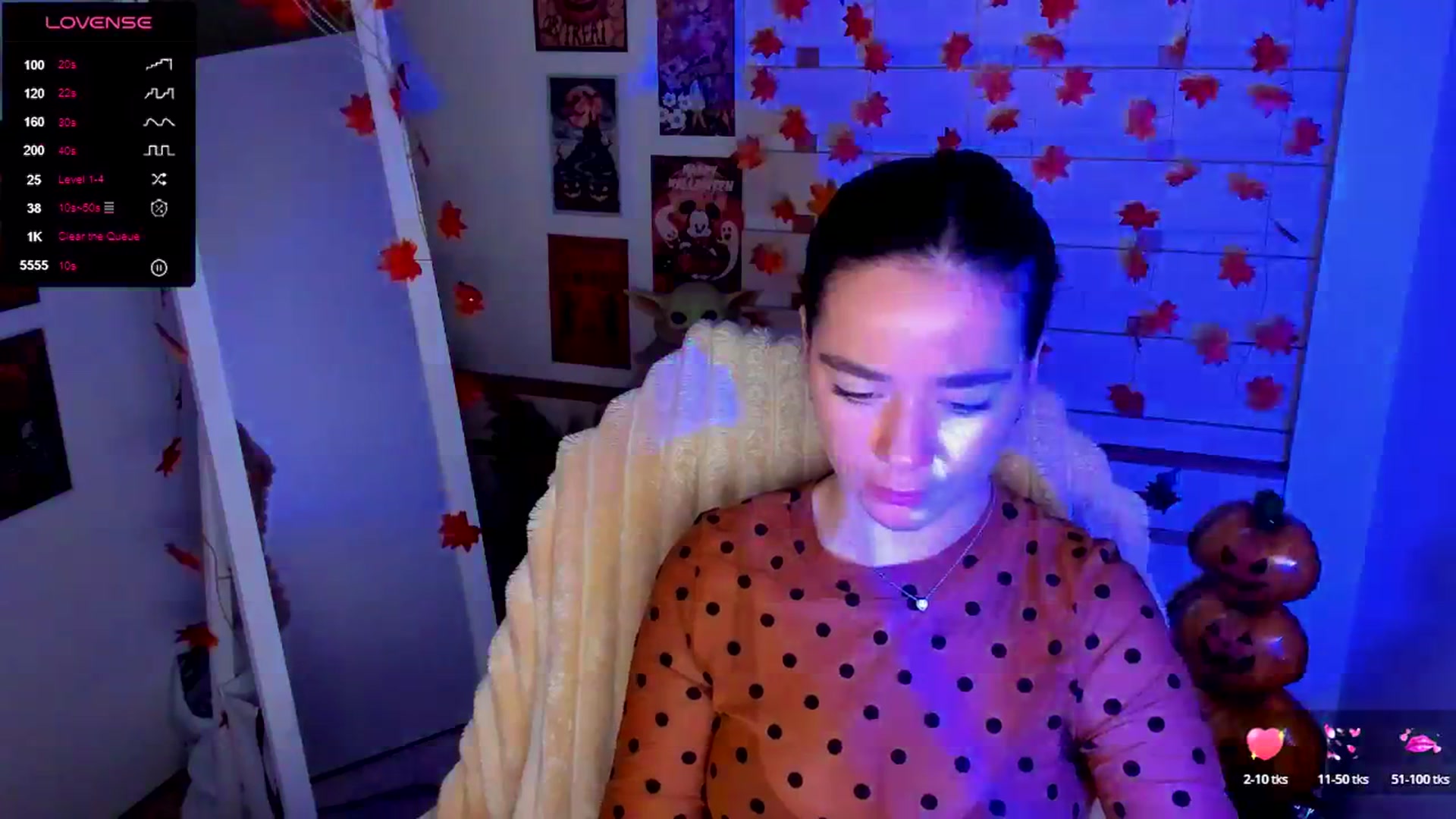 Gallery image thumbnail from KiraLove's myfreecams stream on, 11/10/2025, 10:26 image 8 of 20