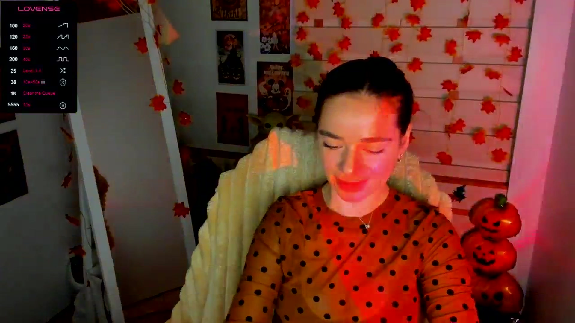 Gallery image thumbnail from KiraLove's myfreecams stream on, 11/10/2025, 10:26 image 10 of 20