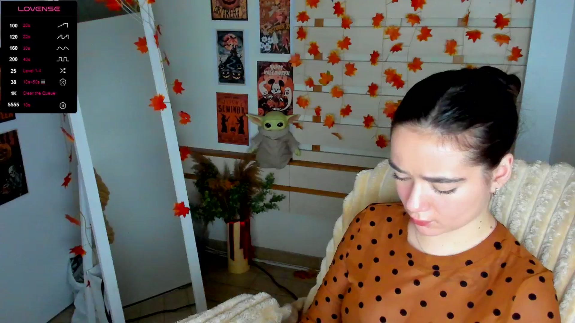 Gallery image thumbnail from KiraLove's myfreecams stream on, 11/10/2025, 10:26 image 18 of 20