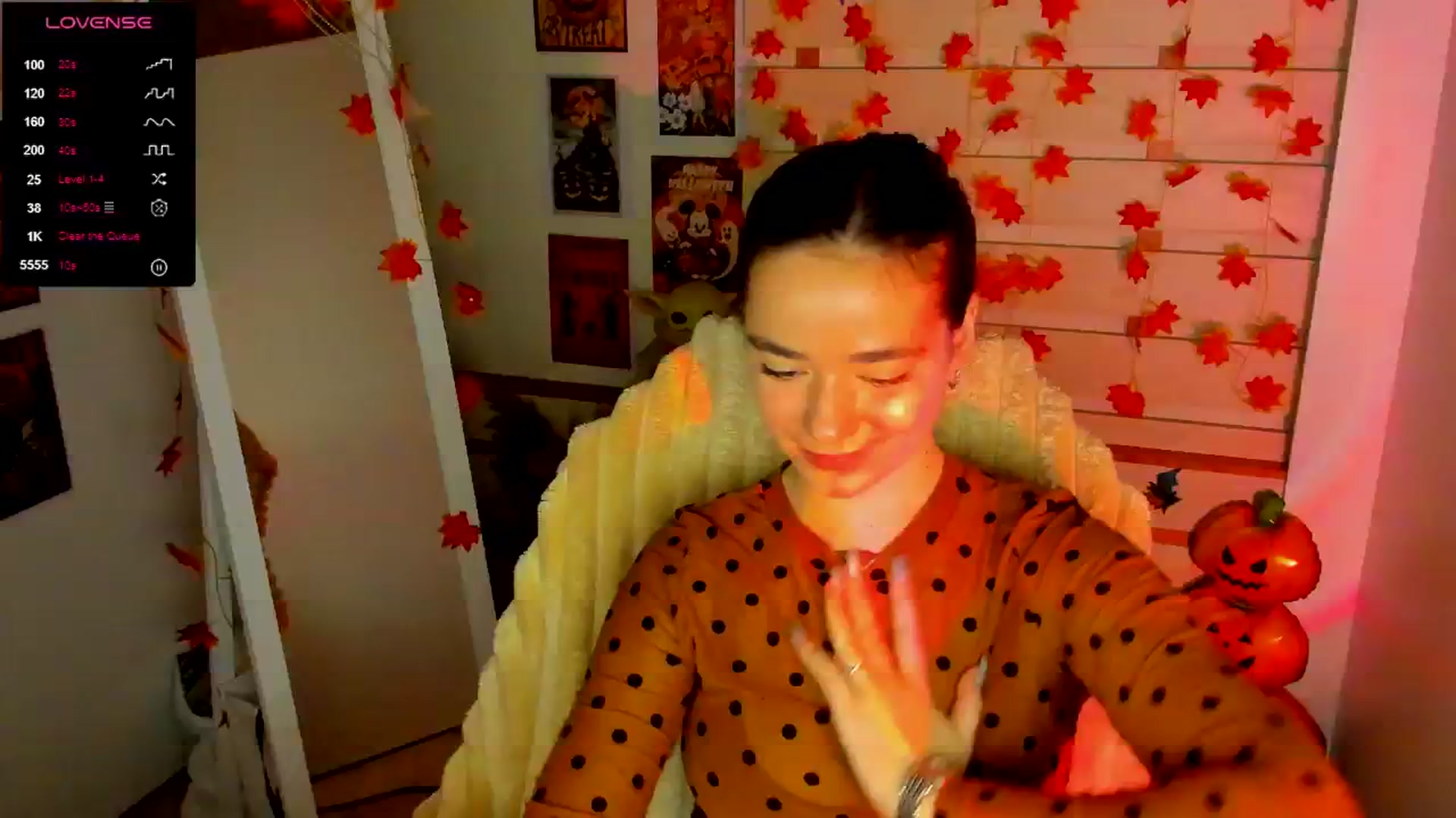 Gallery image thumbnail from KiraLove's myfreecams stream on, 11/10/2025, 10:26 image 1 of 20