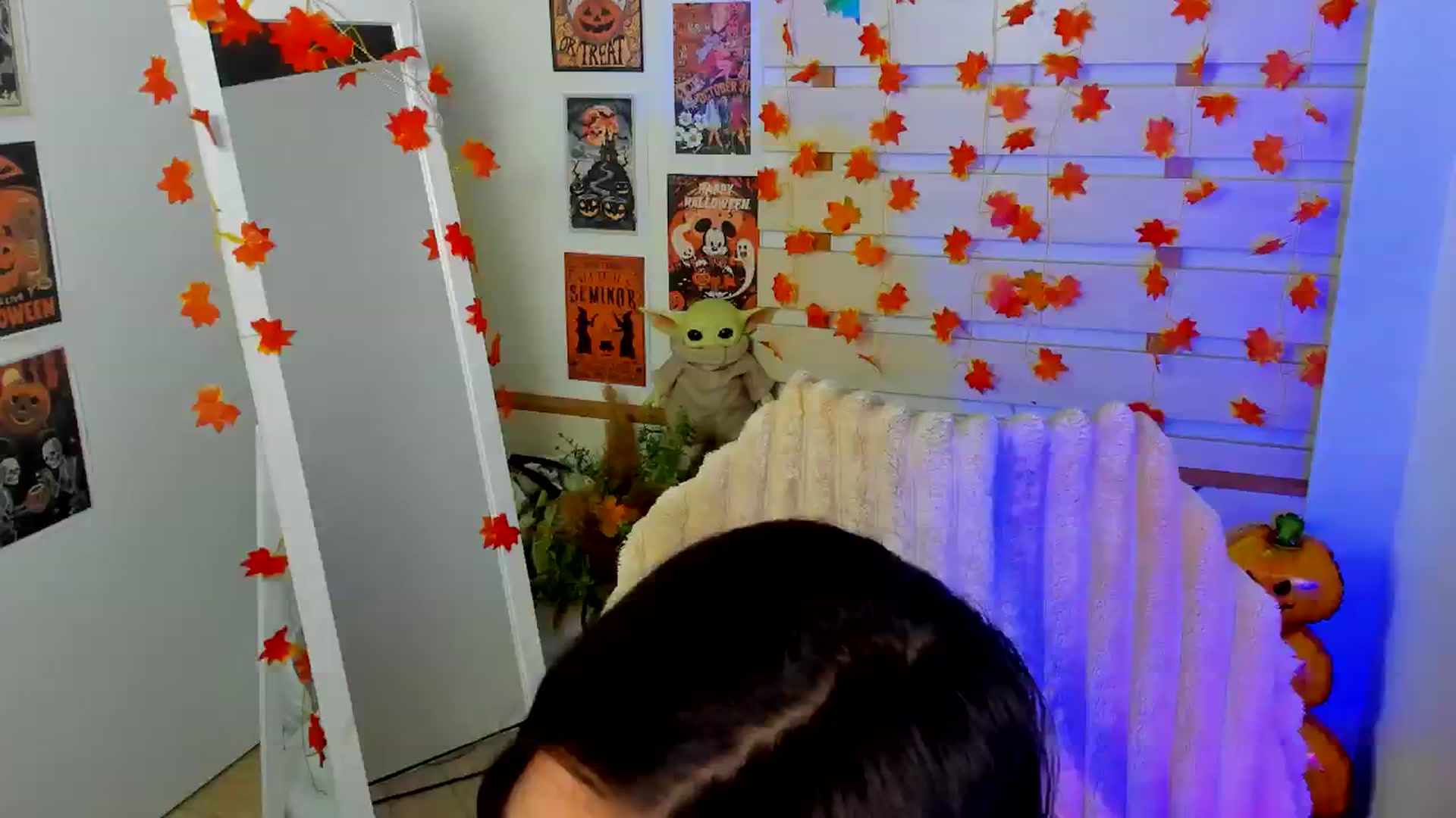 Gallery image thumbnail from KiraLove's myfreecams stream on, 11/13/2025, 10:05 image 3 of 20