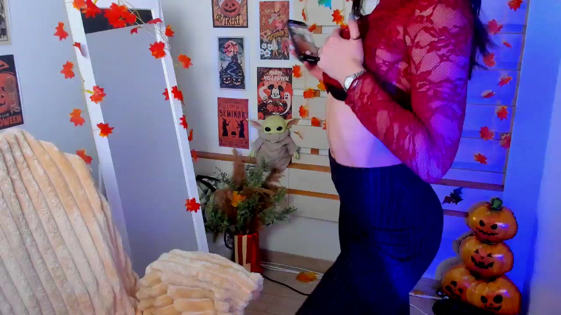 Gallery image thumbnail from KiraLove's myfreecams stream on, 11/13/2025, 10:05 image 19 of 20