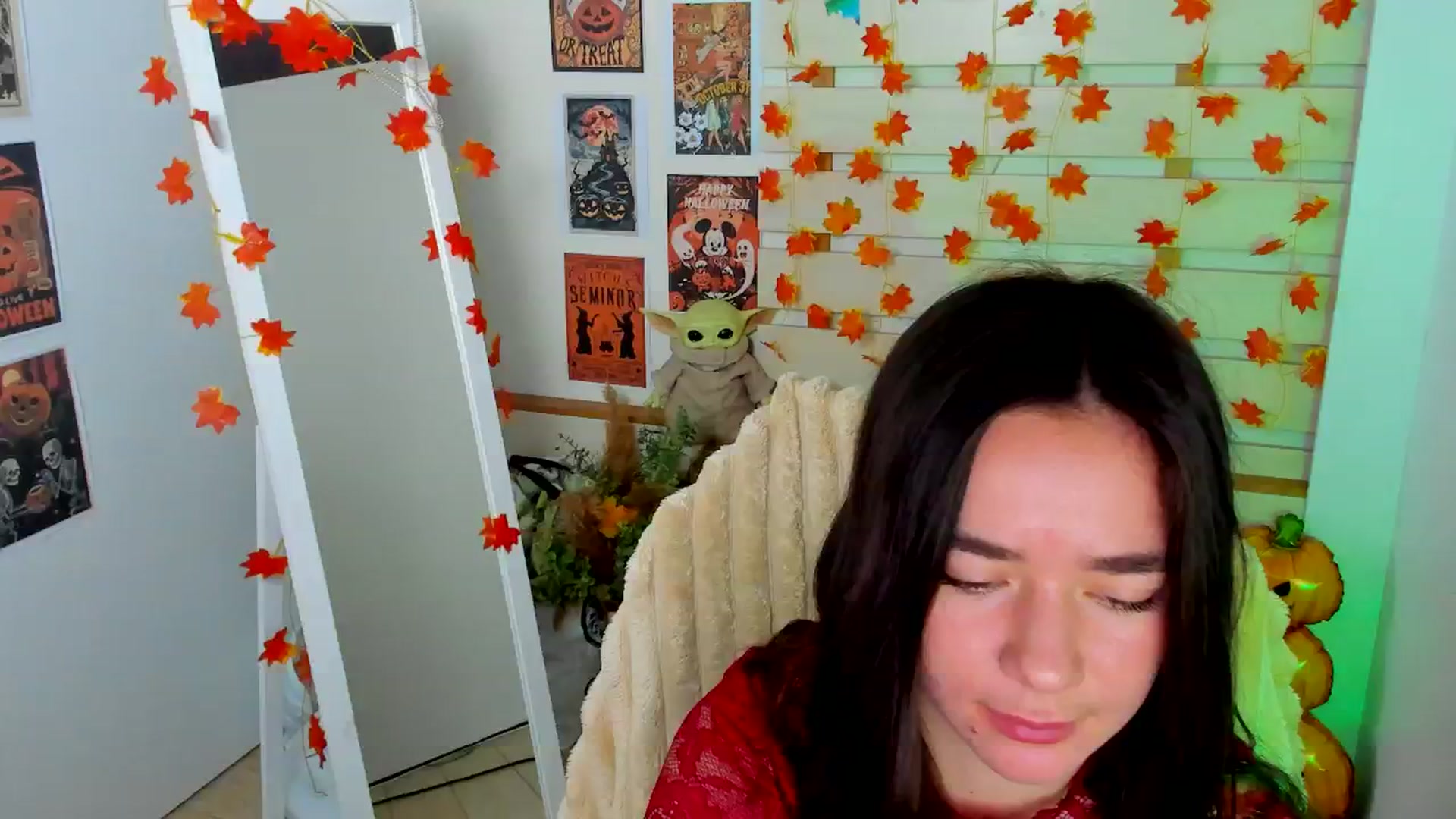 Gallery image thumbnail from KiraLove's myfreecams stream on, 11/13/2025, 10:05 image 9 of 20