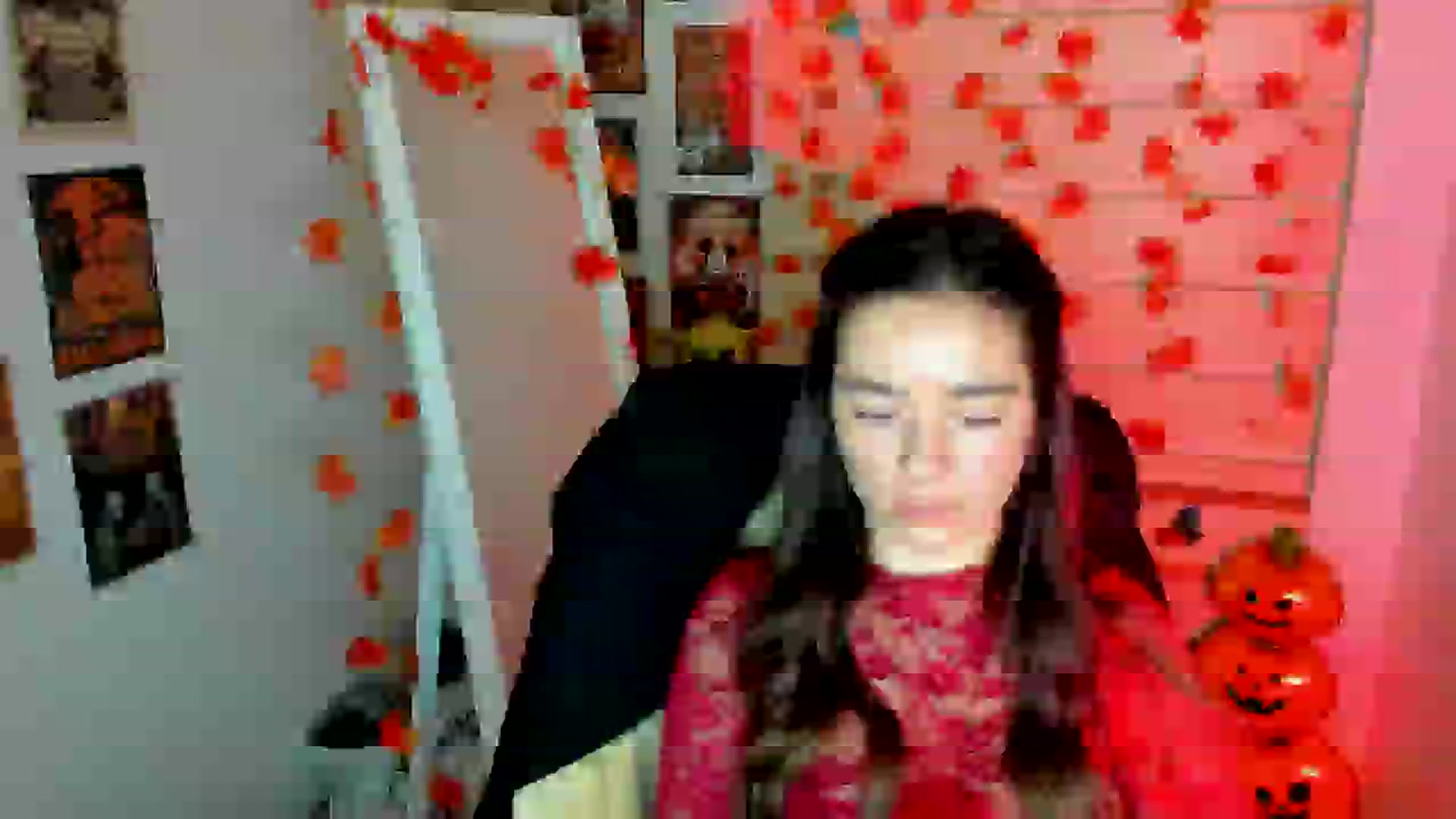 Gallery image thumbnail from KiraLove's myfreecams stream on, 11/14/2025, 10:45 image 11 of 20