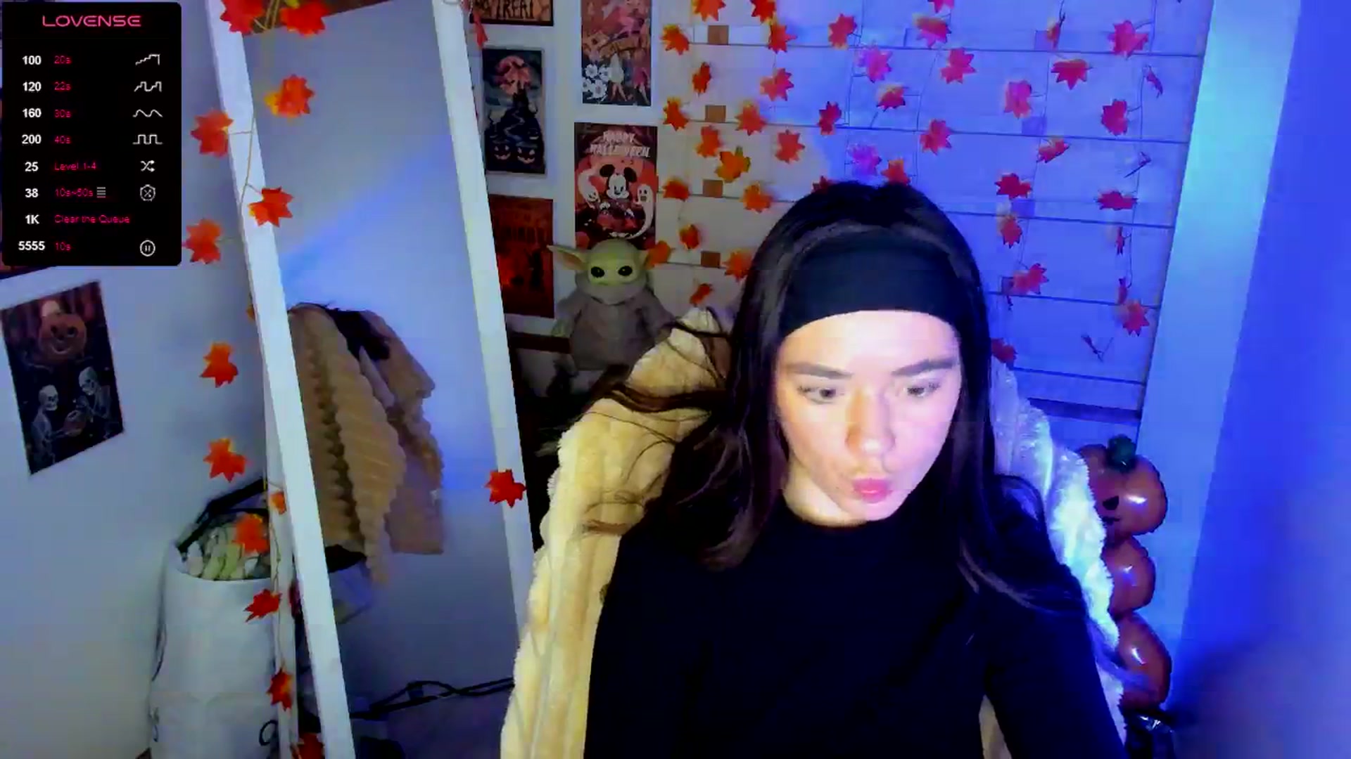Gallery image thumbnail from KiraLove's myfreecams stream on, 11/15/2025, 11:59 image 17 of 20
