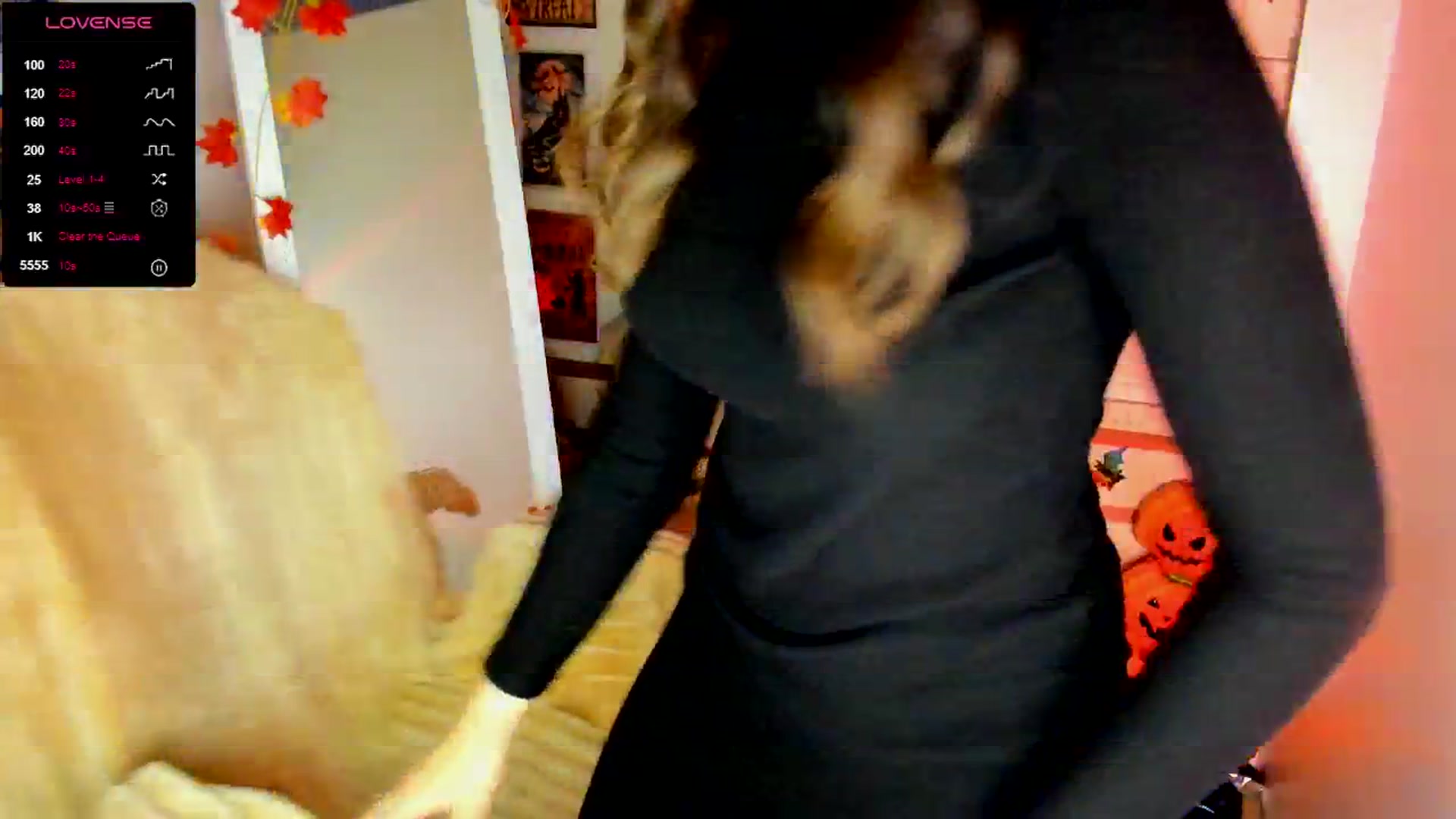 Gallery image thumbnail from KiraLove's myfreecams stream on, 11/15/2025, 11:59 image 13 of 20